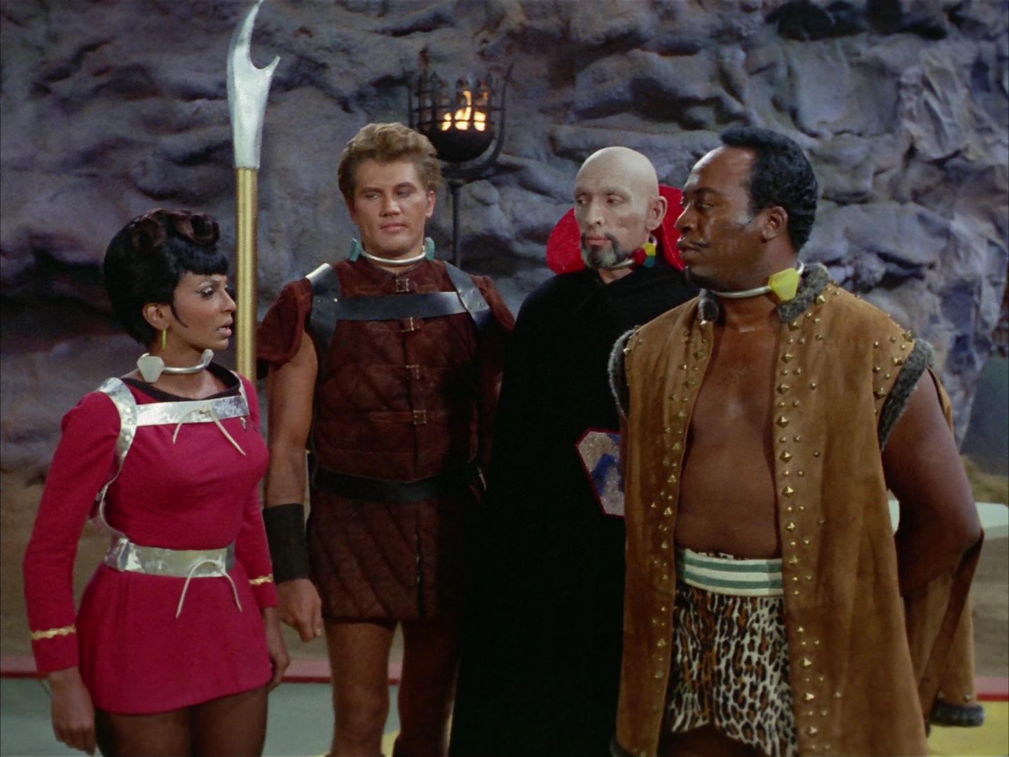 ariane179254_StarTrek_2x16_TheGamestersOfTriskelion_1242.jpg