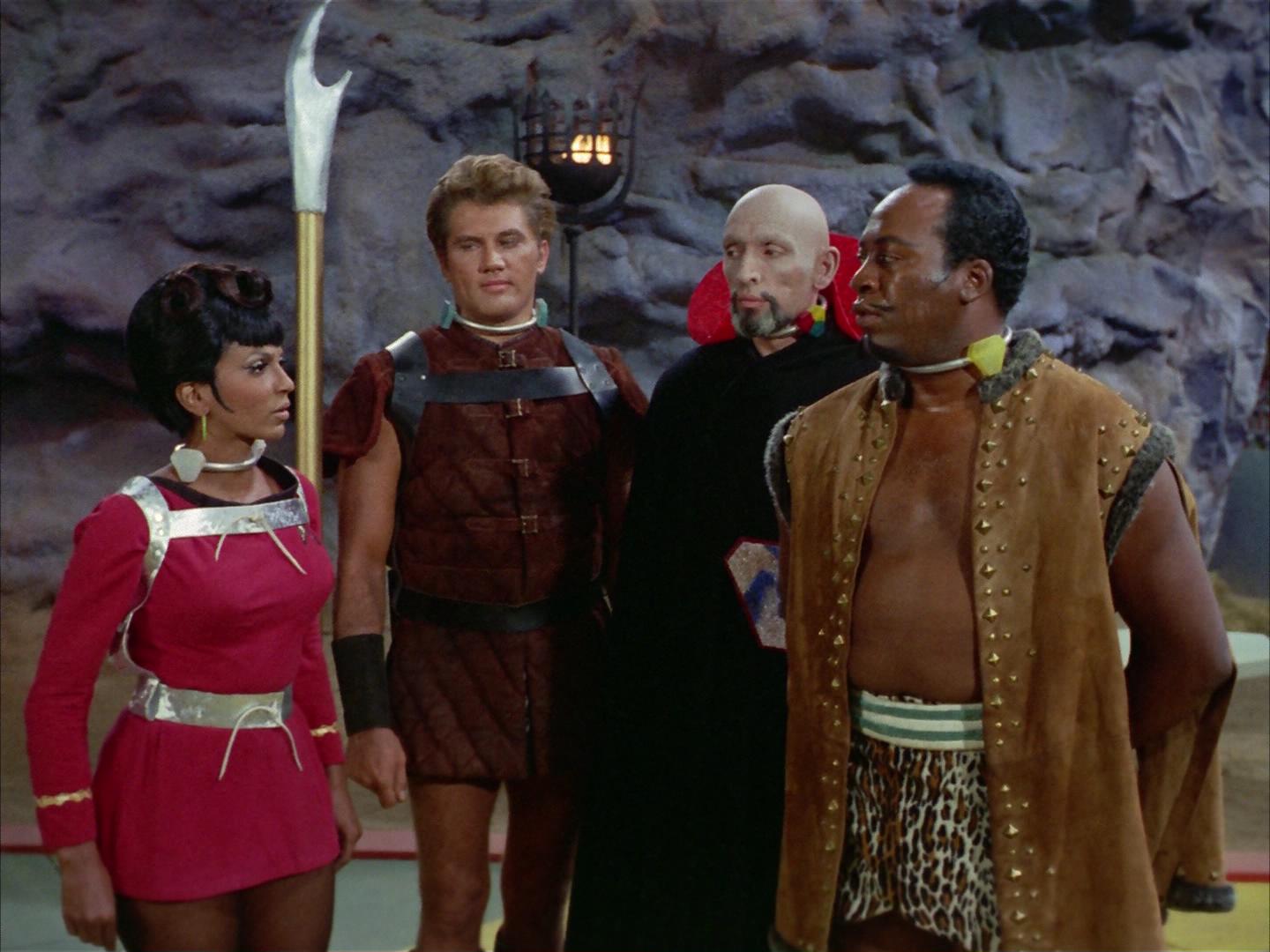 ariane179254_StarTrek_2x16_TheGamestersOfTriskelion_1243.jpg