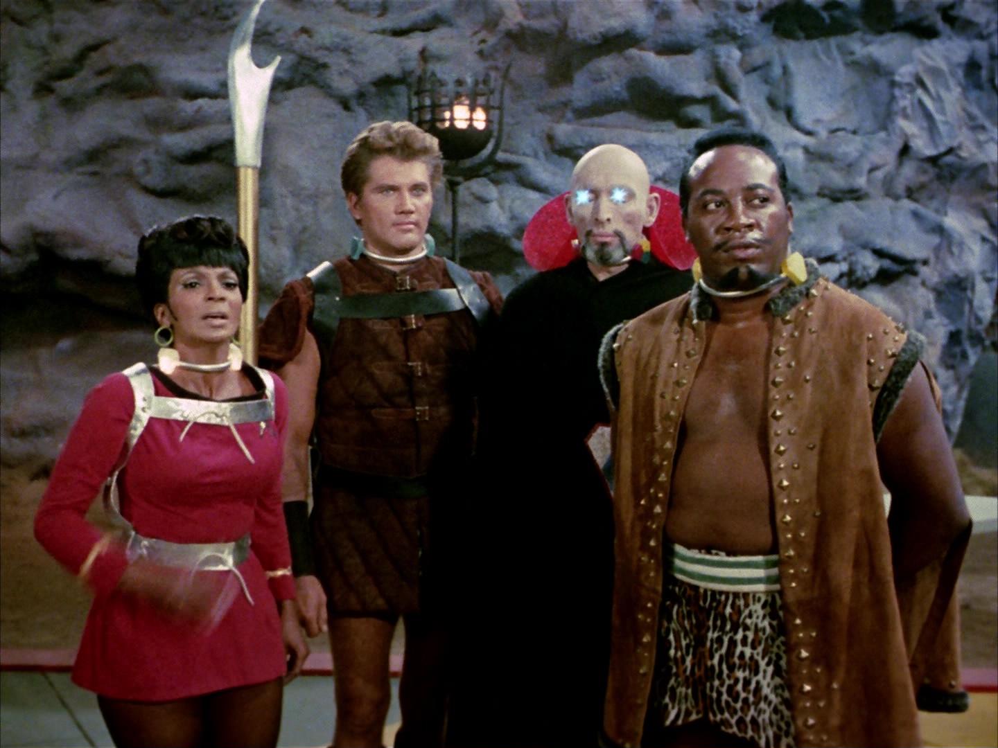ariane179254_StarTrek_2x16_TheGamestersOfTriskelion_1256.jpg