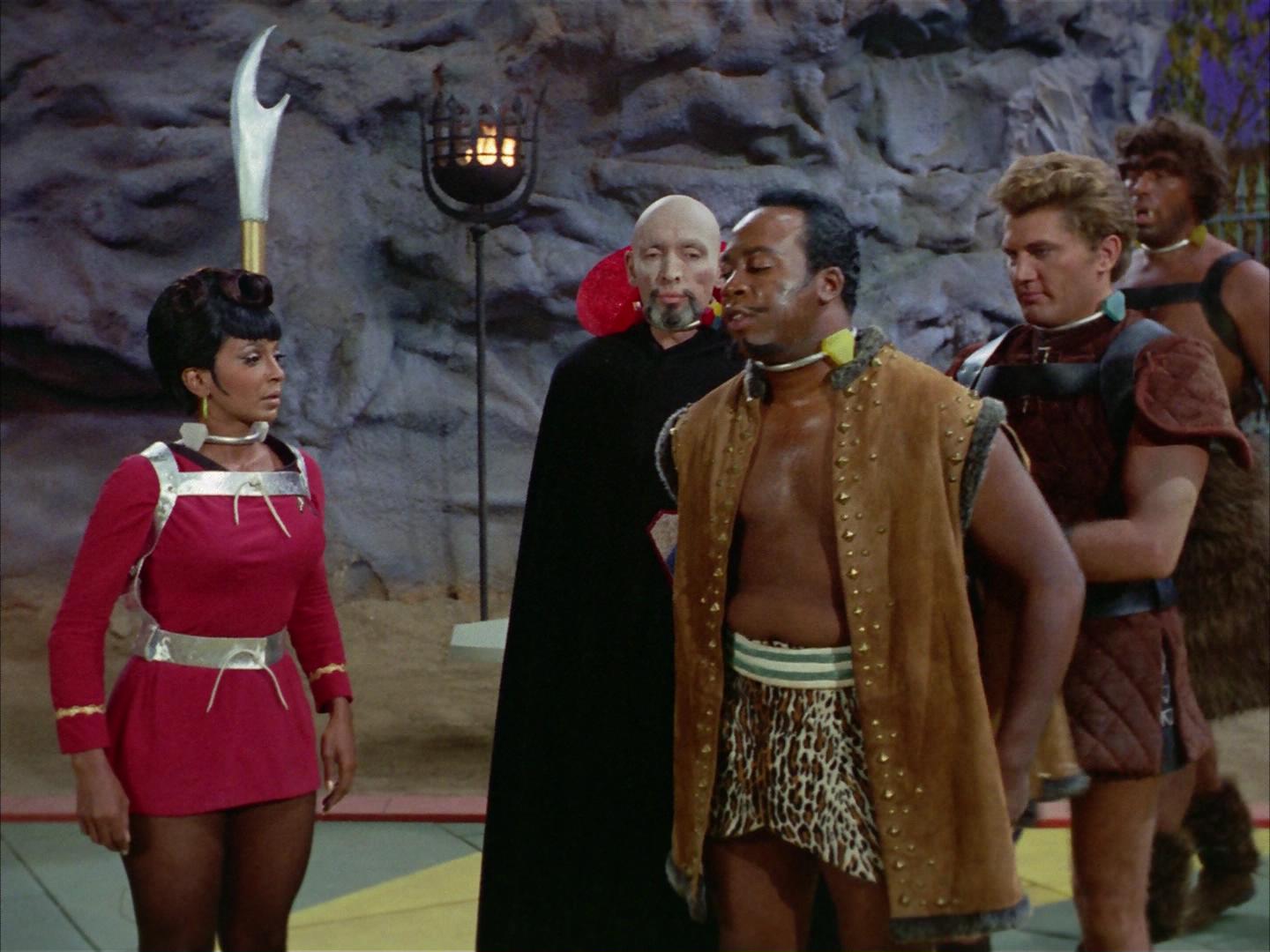 ariane179254_StarTrek_2x16_TheGamestersOfTriskelion_1283.jpg