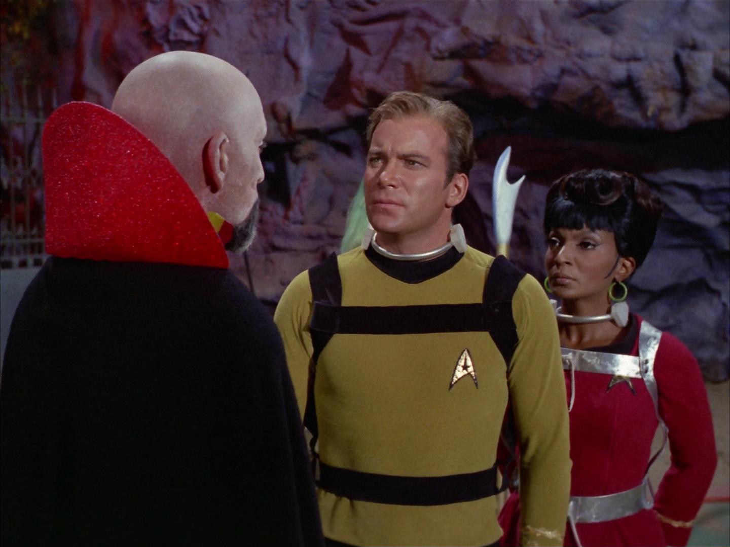 ariane179254_StarTrek_2x16_TheGamestersOfTriskelion_1309.jpg