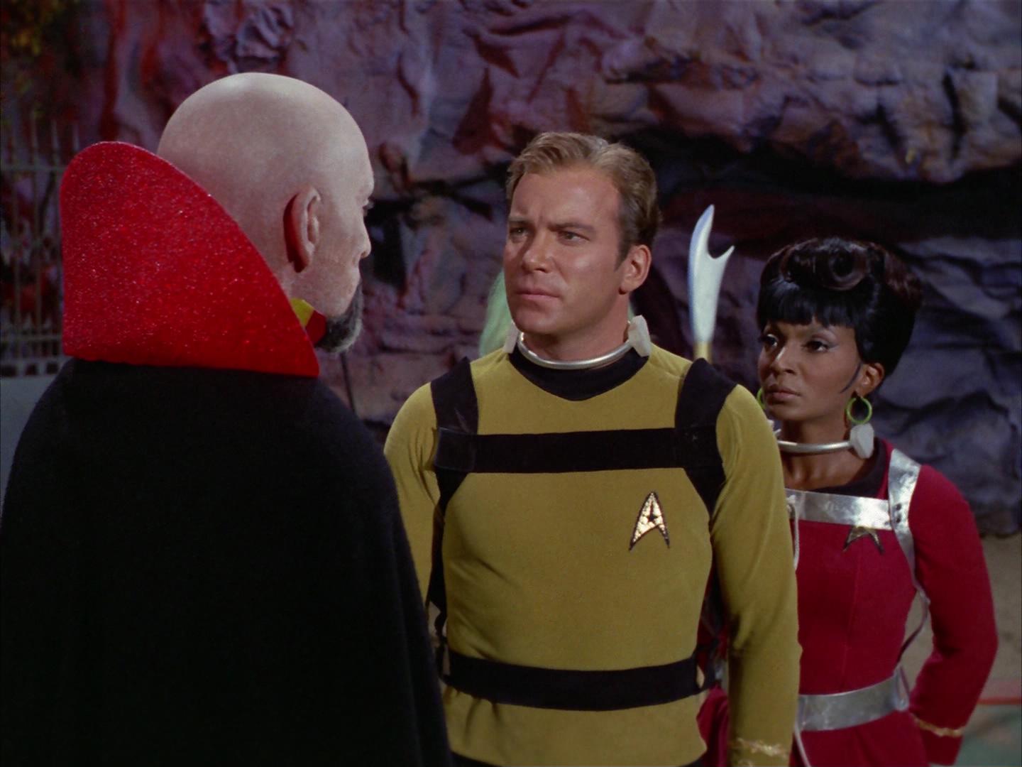 ariane179254_StarTrek_2x16_TheGamestersOfTriskelion_1312.jpg