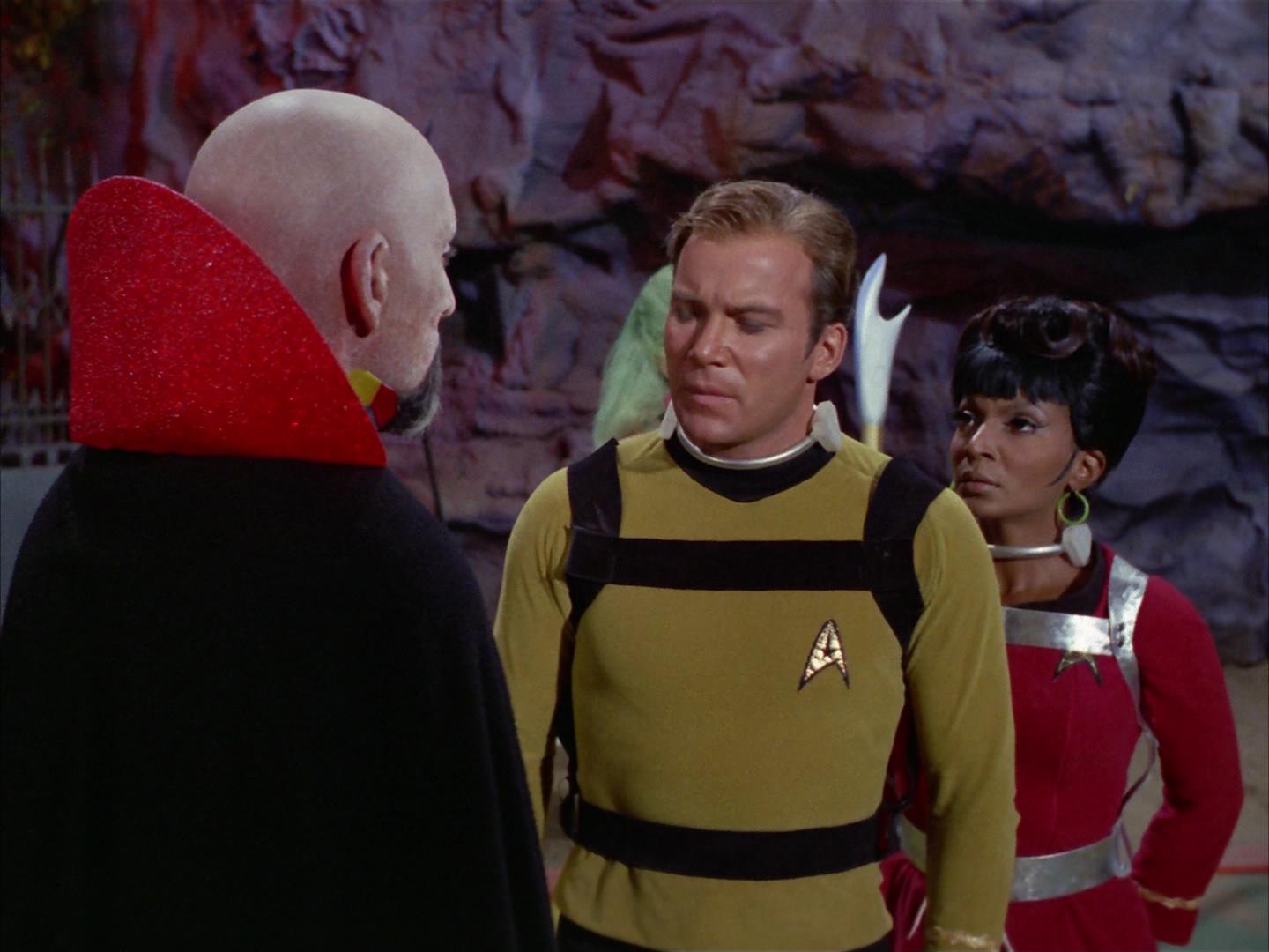 ariane179254_StarTrek_2x16_TheGamestersOfTriskelion_1314.jpg