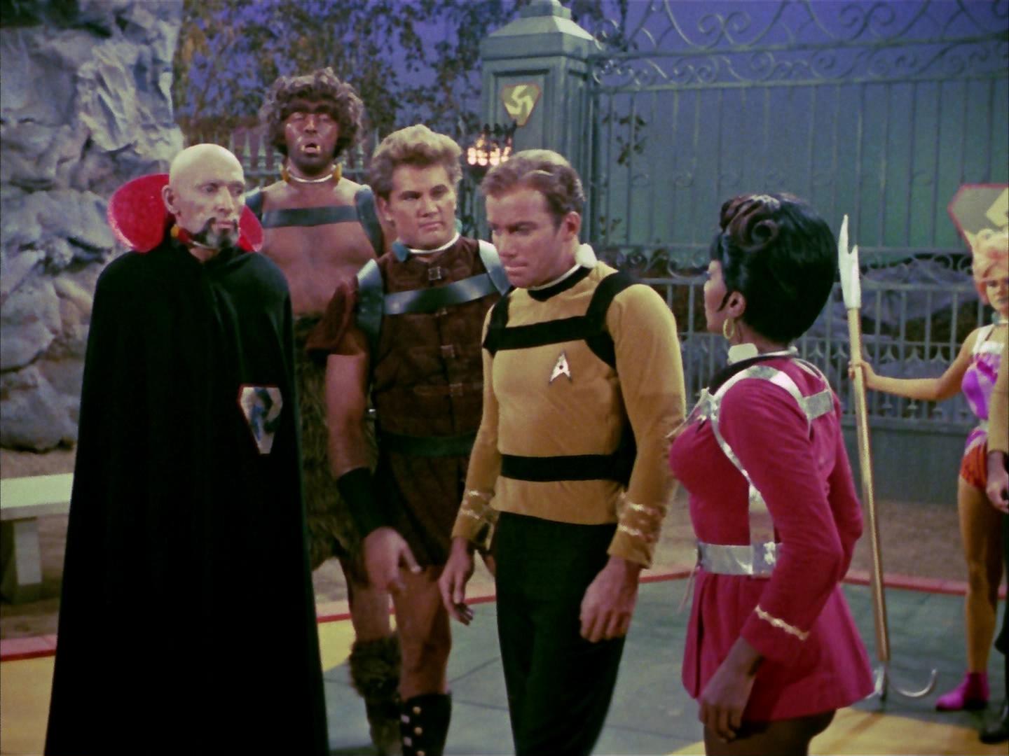 ariane179254_StarTrek_2x16_TheGamestersOfTriskelion_1322.jpg