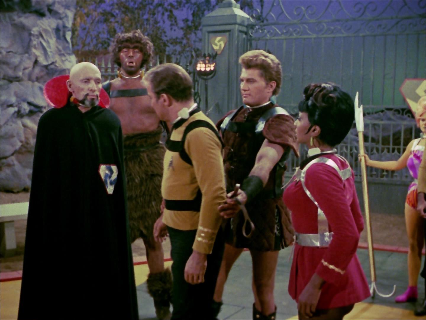 ariane179254_StarTrek_2x16_TheGamestersOfTriskelion_1323.jpg