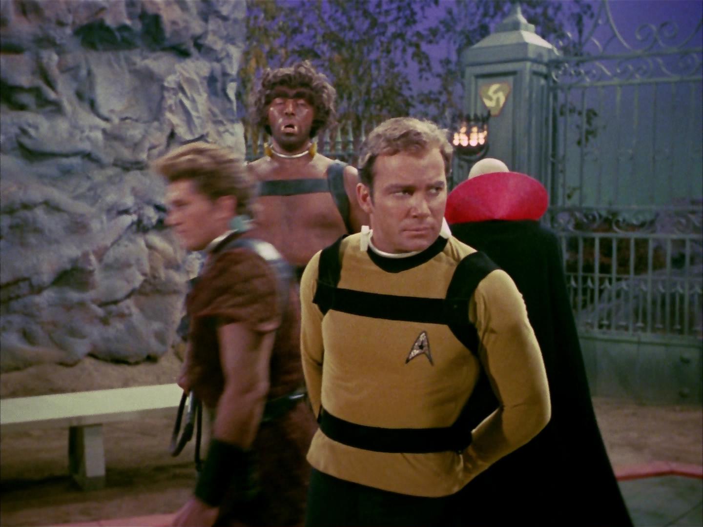 ariane179254_StarTrek_2x16_TheGamestersOfTriskelion_1344.jpg