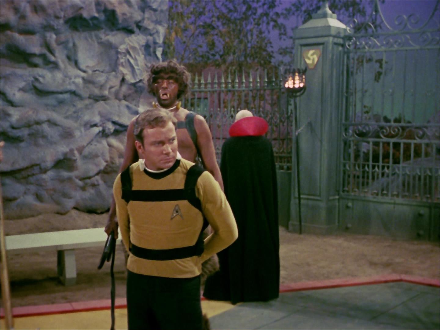 ariane179254_StarTrek_2x16_TheGamestersOfTriskelion_1346.jpg