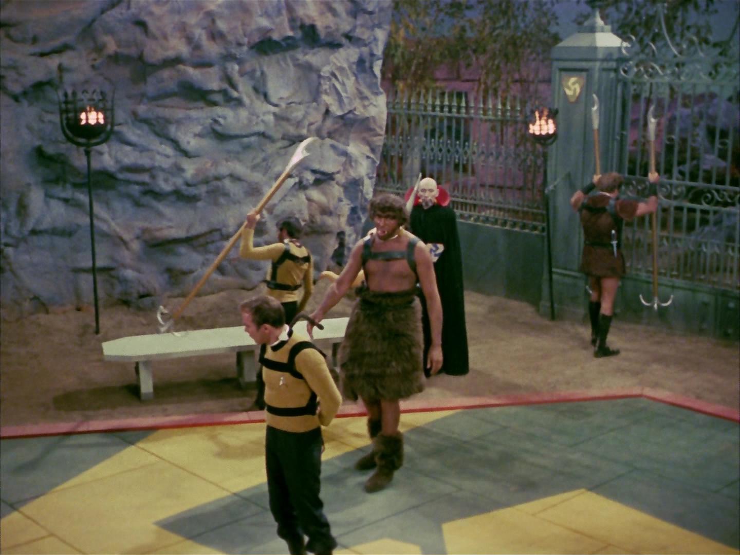 ariane179254_StarTrek_2x16_TheGamestersOfTriskelion_1351.jpg
