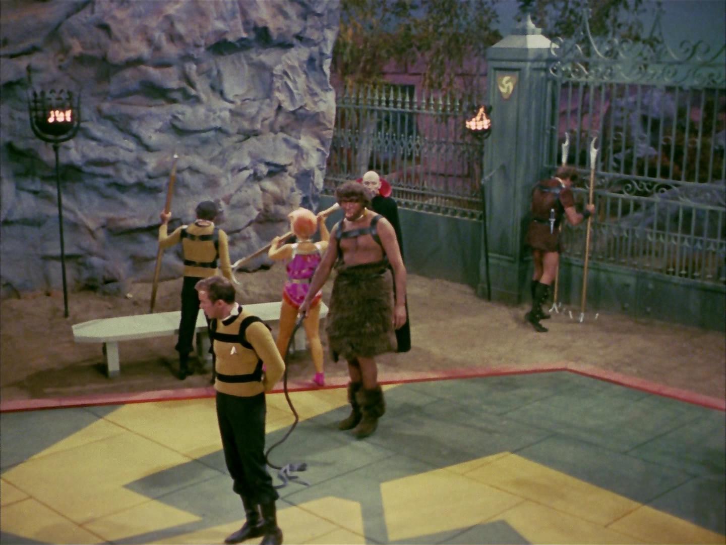 ariane179254_StarTrek_2x16_TheGamestersOfTriskelion_1352.jpg