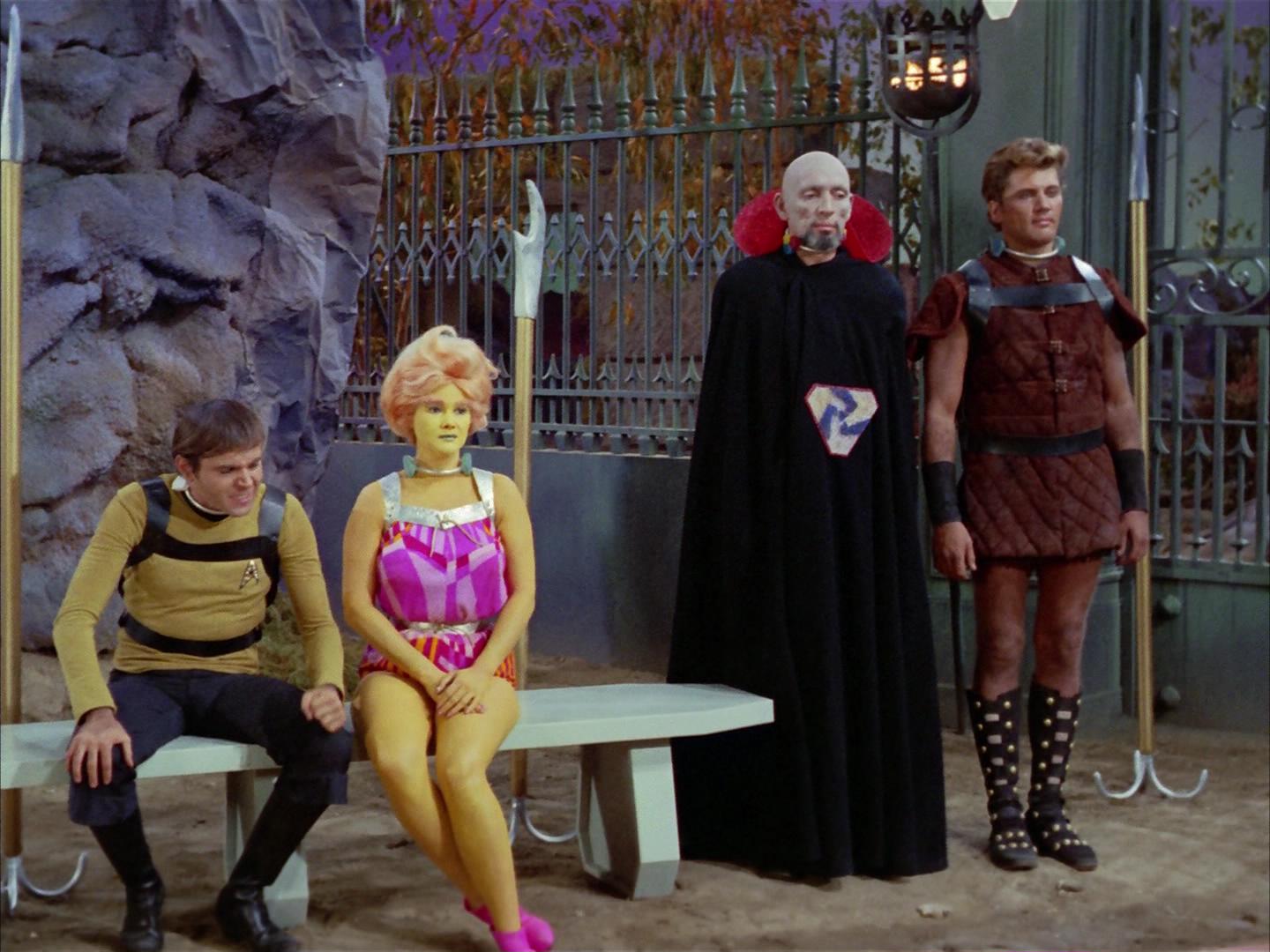 ariane179254_StarTrek_2x16_TheGamestersOfTriskelion_1401.jpg