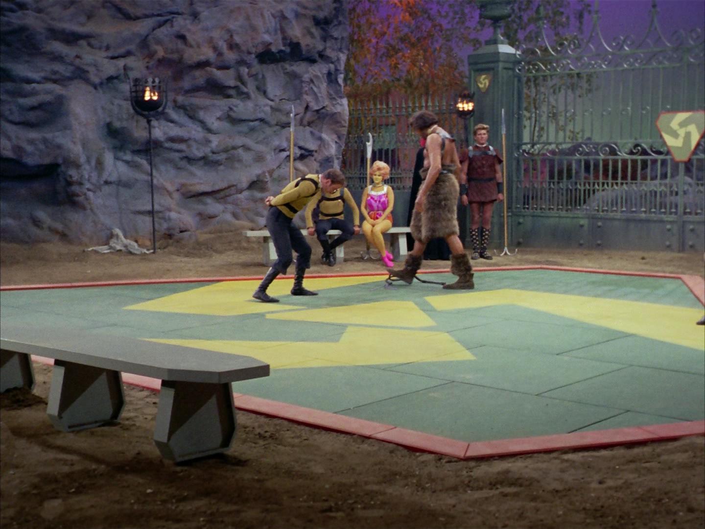 ariane179254_StarTrek_2x16_TheGamestersOfTriskelion_1422.jpg