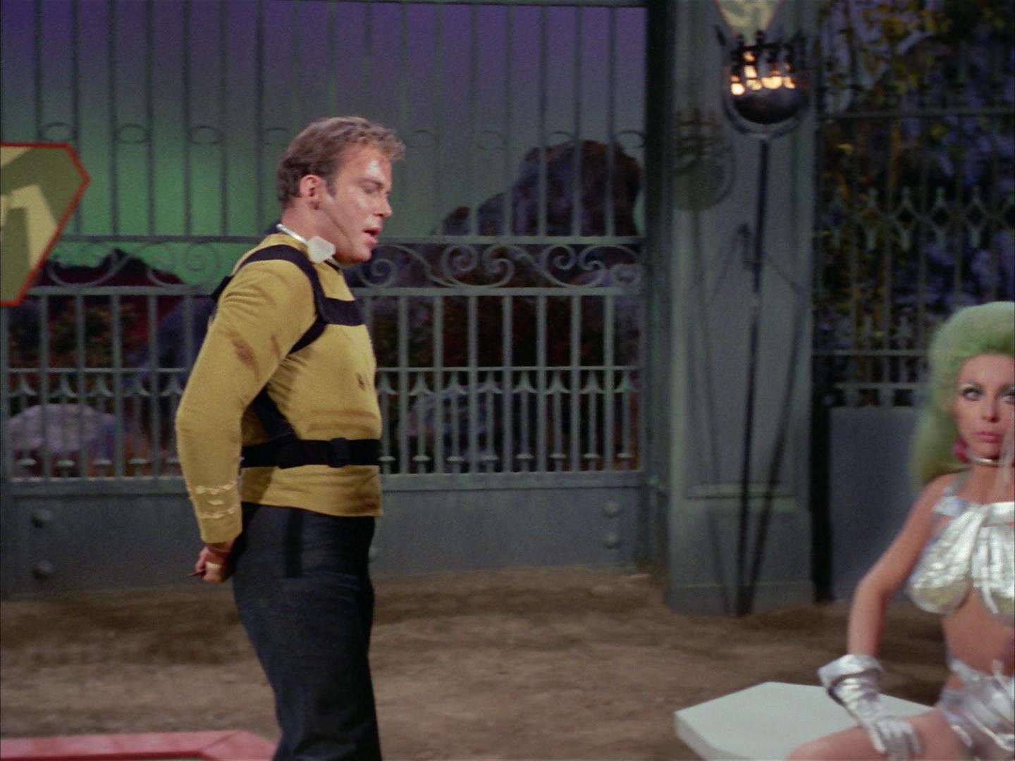 ariane179254_StarTrek_2x16_TheGamestersOfTriskelion_1430.jpg