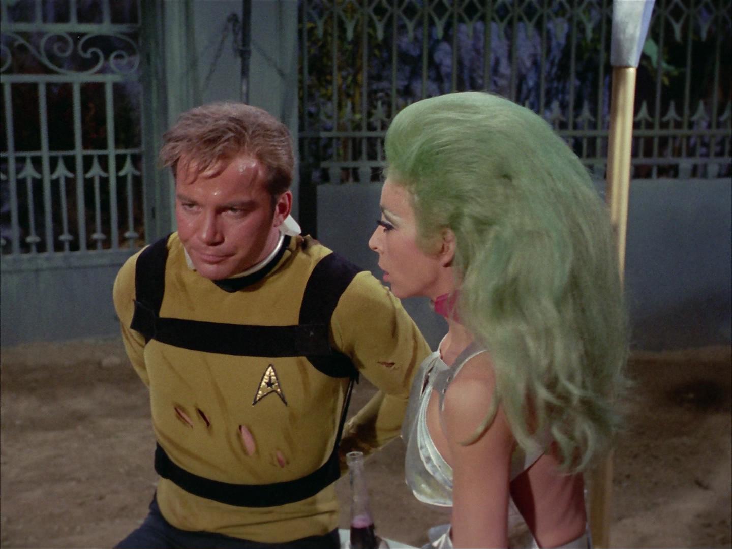 ariane179254_StarTrek_2x16_TheGamestersOfTriskelion_1447.jpg