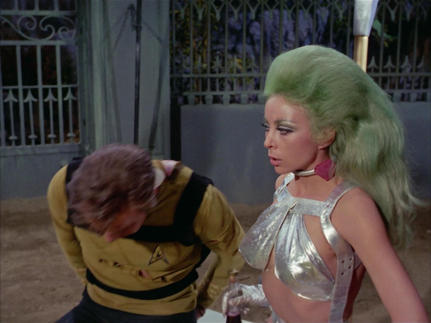 ariane179254_StarTrek_2x16_TheGamestersOfTriskelion_1459.jpg