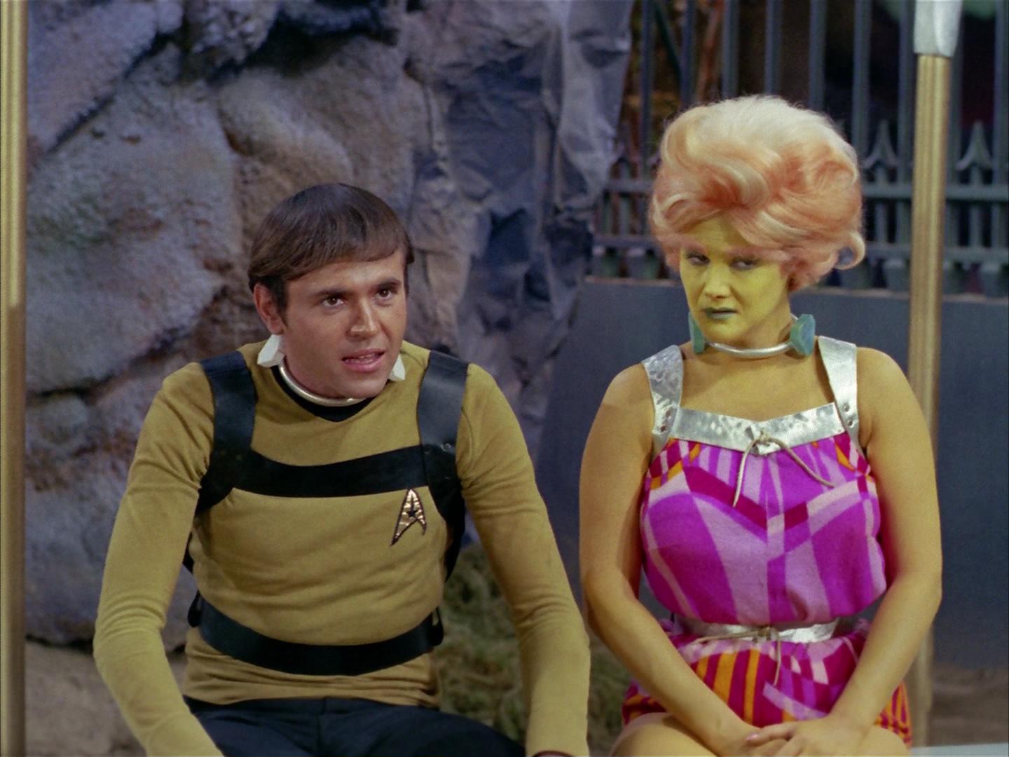 ariane179254_StarTrek_2x16_TheGamestersOfTriskelion_1469.jpg