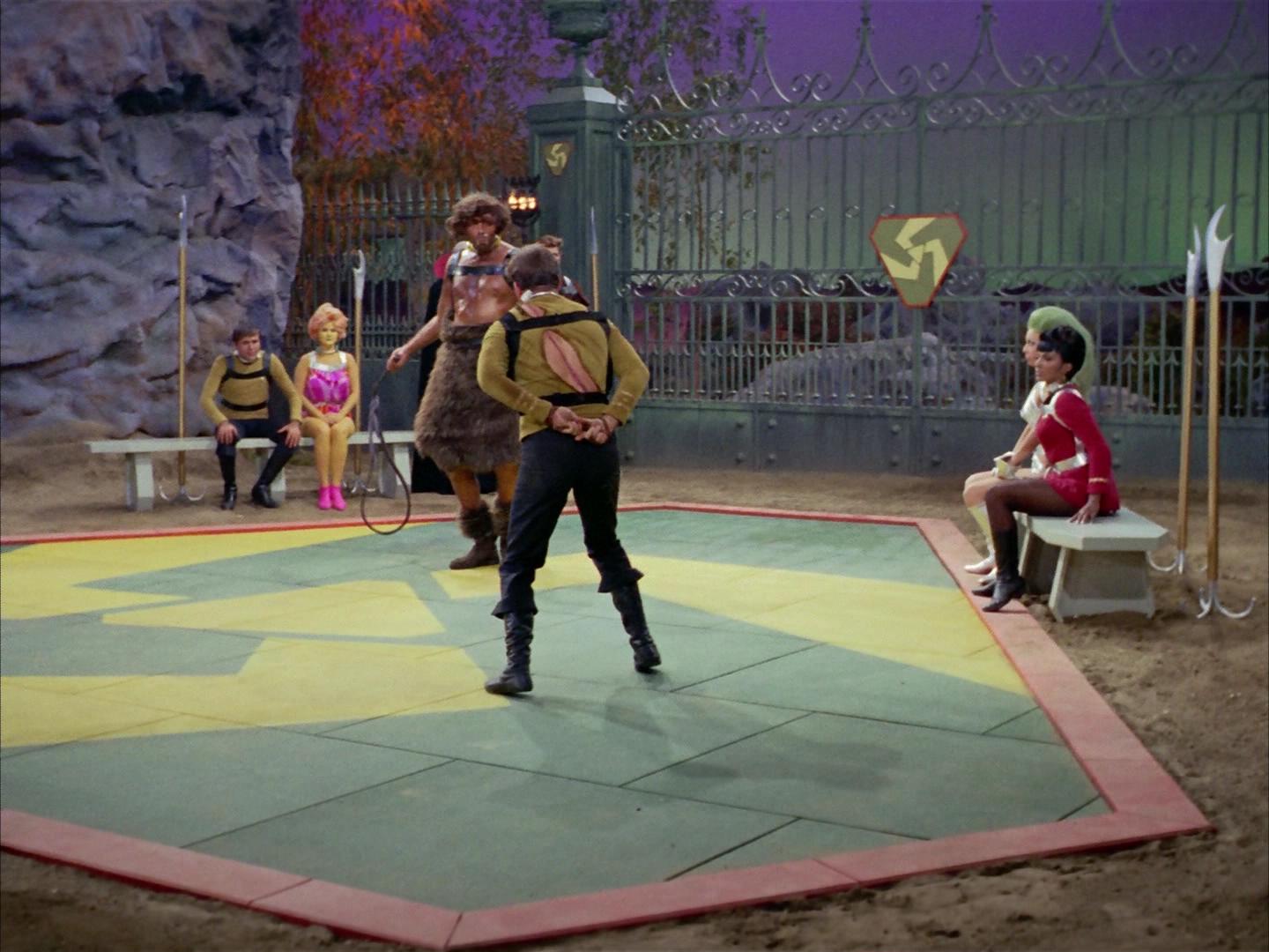 ariane179254_StarTrek_2x16_TheGamestersOfTriskelion_1479.jpg