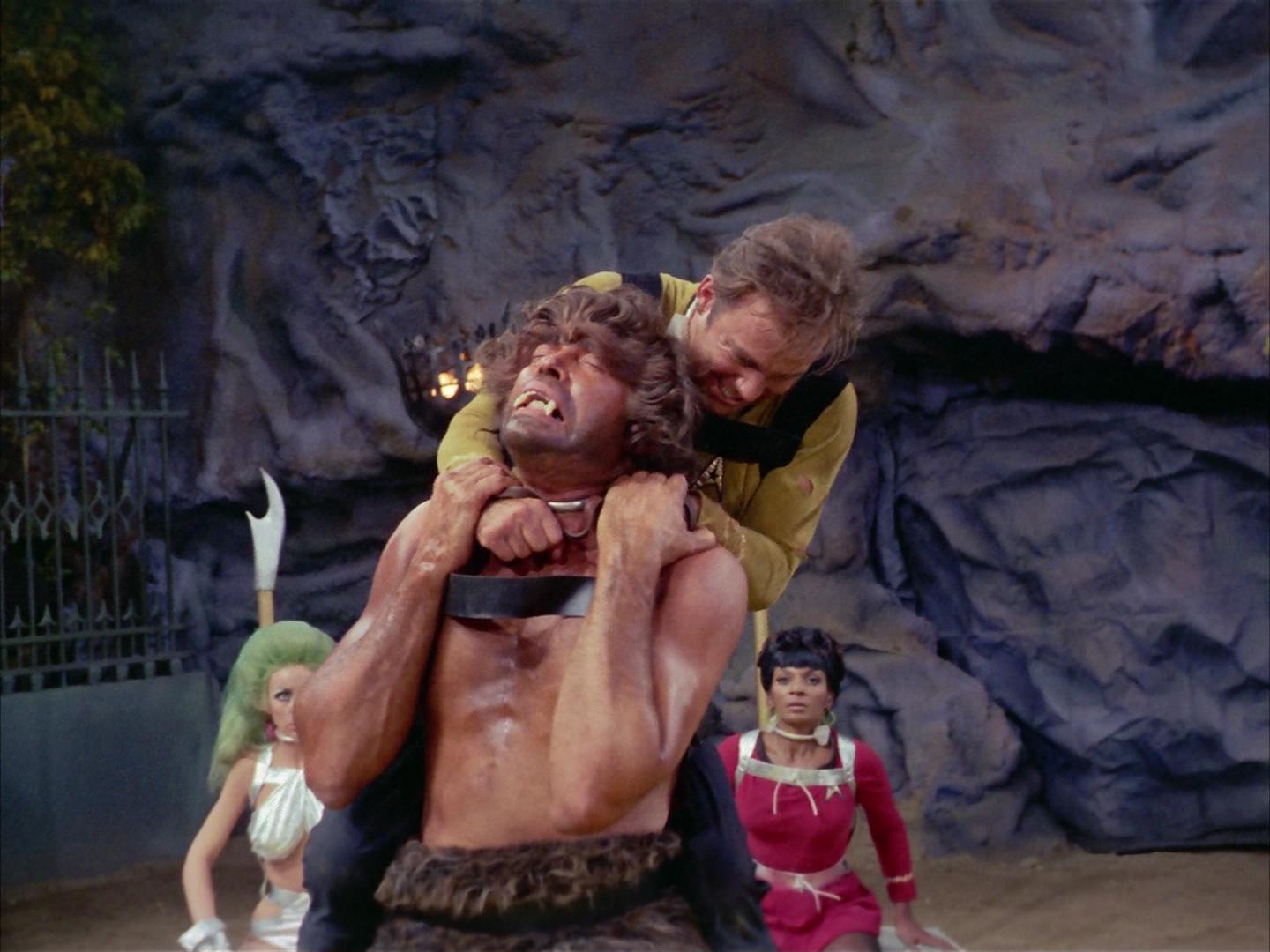 ariane179254_StarTrek_2x16_TheGamestersOfTriskelion_1520.jpg