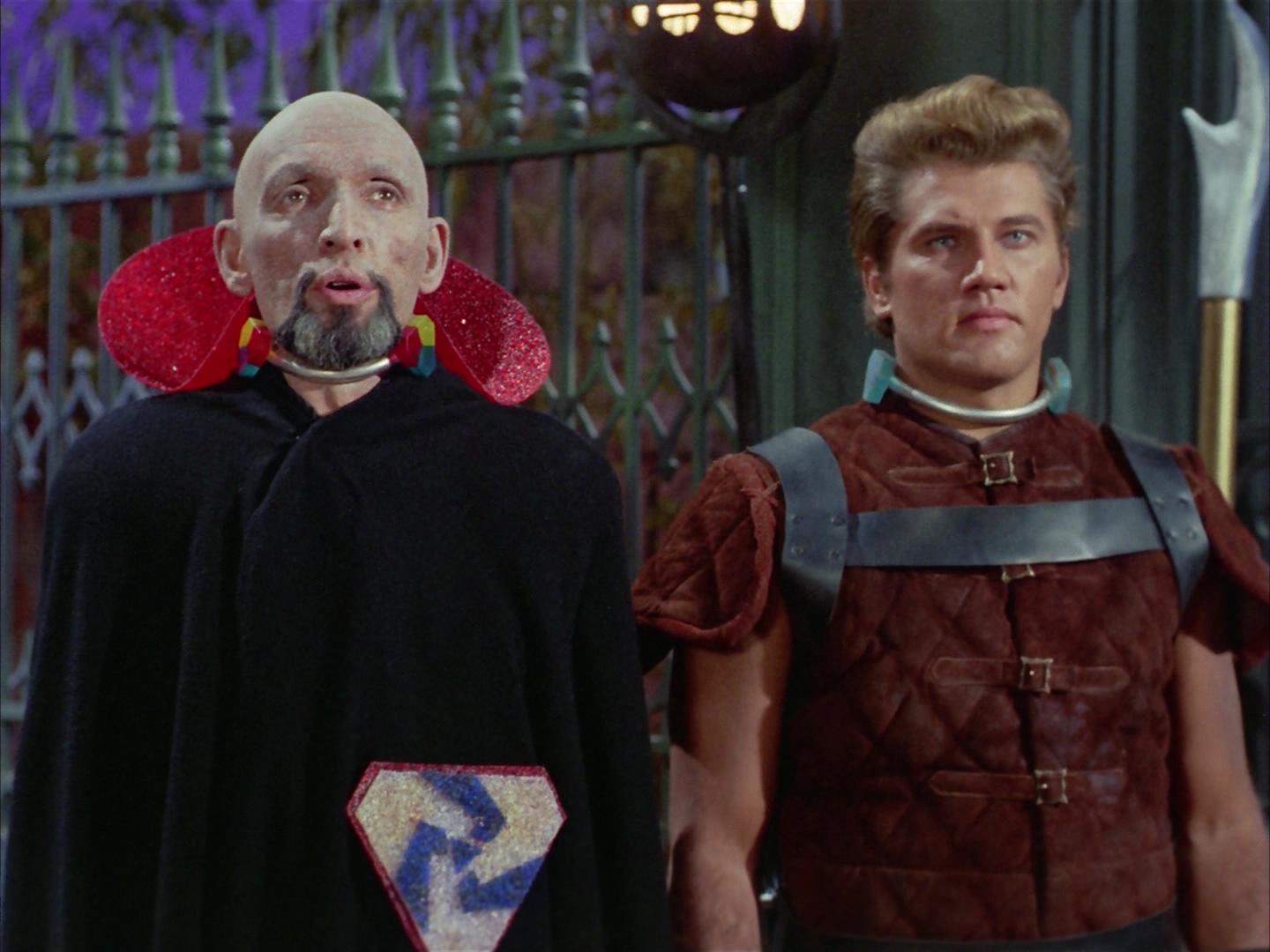 ariane179254_StarTrek_2x16_TheGamestersOfTriskelion_1542.jpg