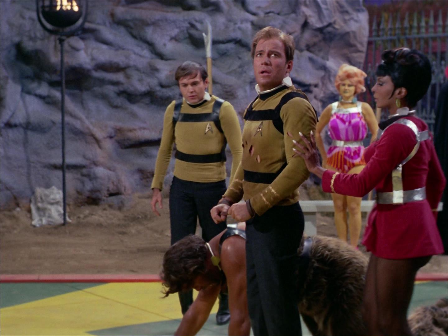 ariane179254_StarTrek_2x16_TheGamestersOfTriskelion_1548.jpg