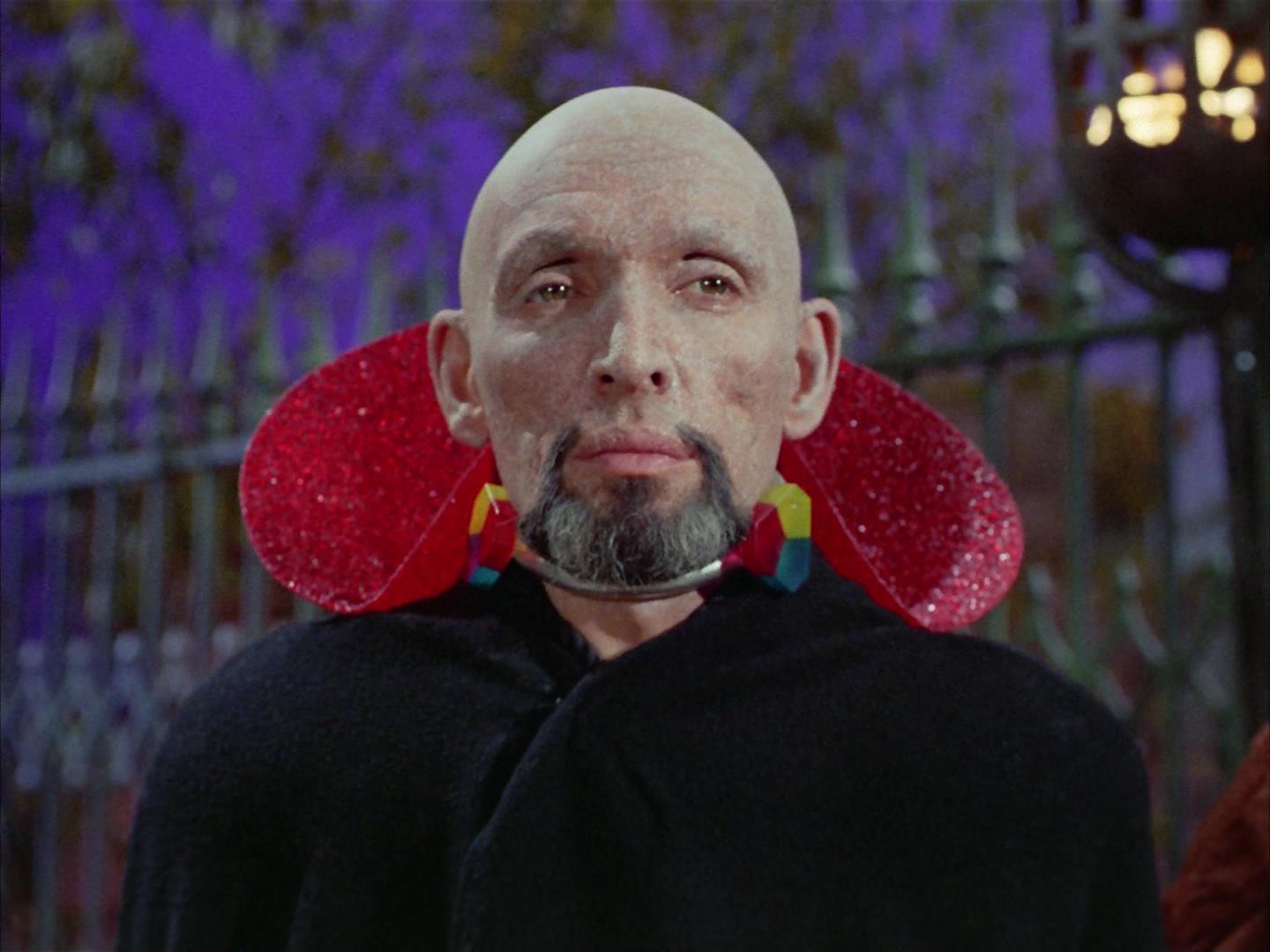 ariane179254_StarTrek_2x16_TheGamestersOfTriskelion_1562.jpg