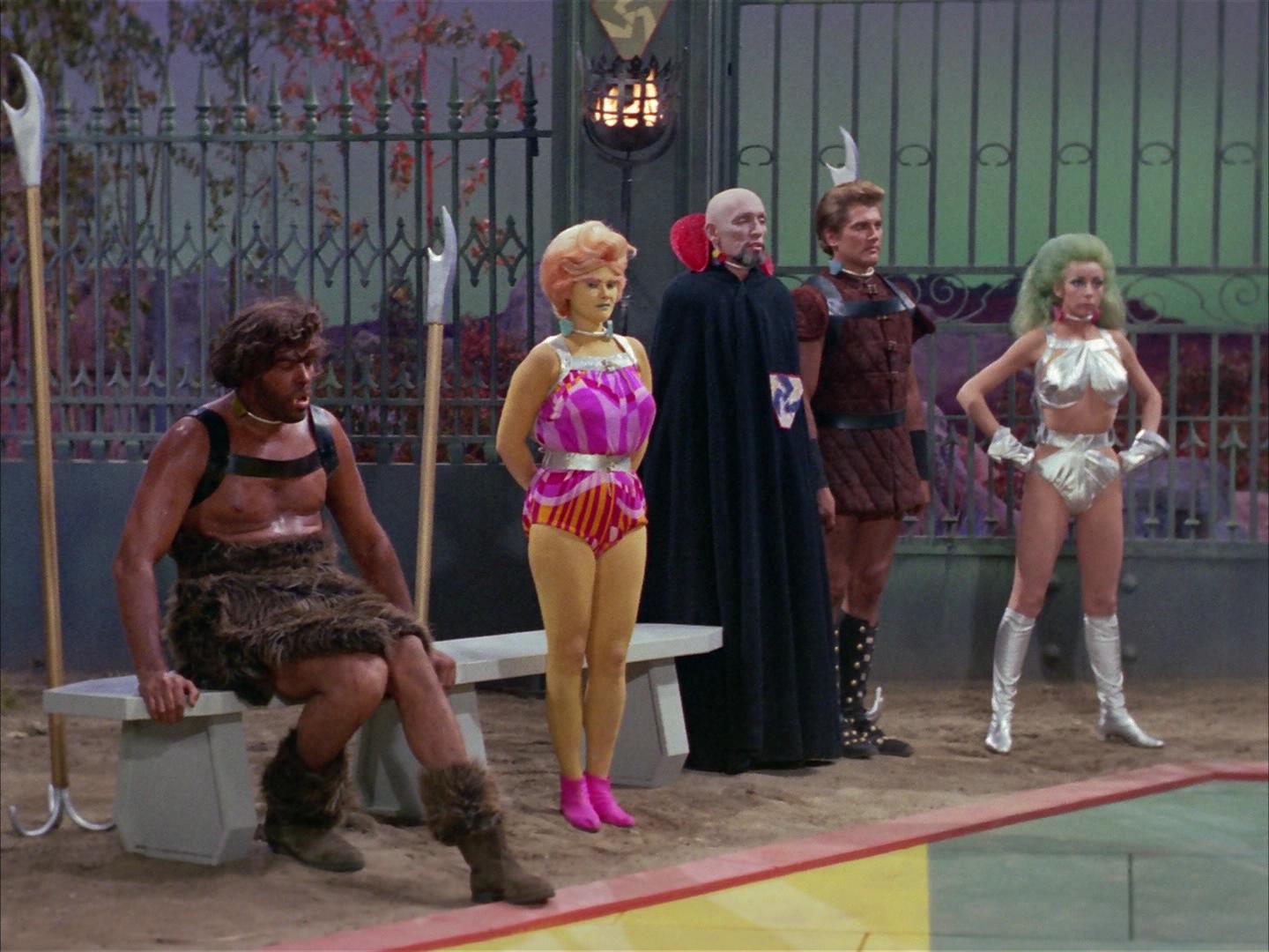ariane179254_StarTrek_2x16_TheGamestersOfTriskelion_1580.jpg