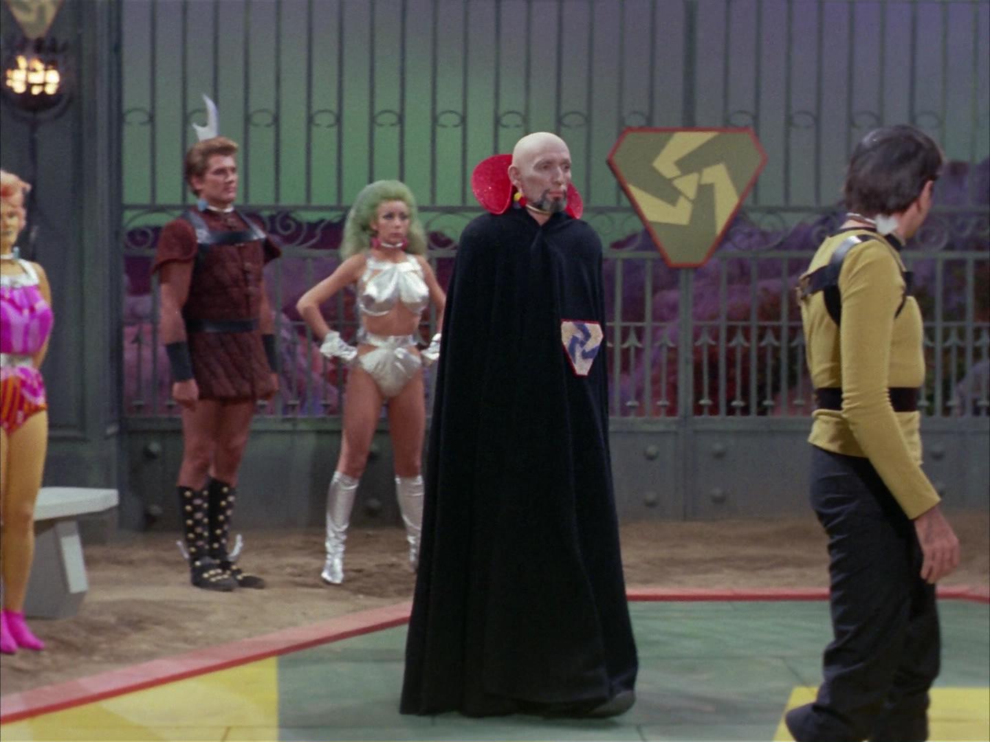 ariane179254_StarTrek_2x16_TheGamestersOfTriskelion_1605.jpg