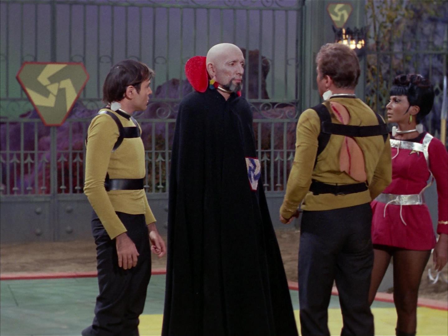 ariane179254_StarTrek_2x16_TheGamestersOfTriskelion_1609.jpg