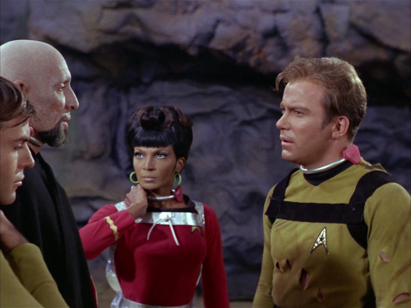 ariane179254_StarTrek_2x16_TheGamestersOfTriskelion_1621.jpg