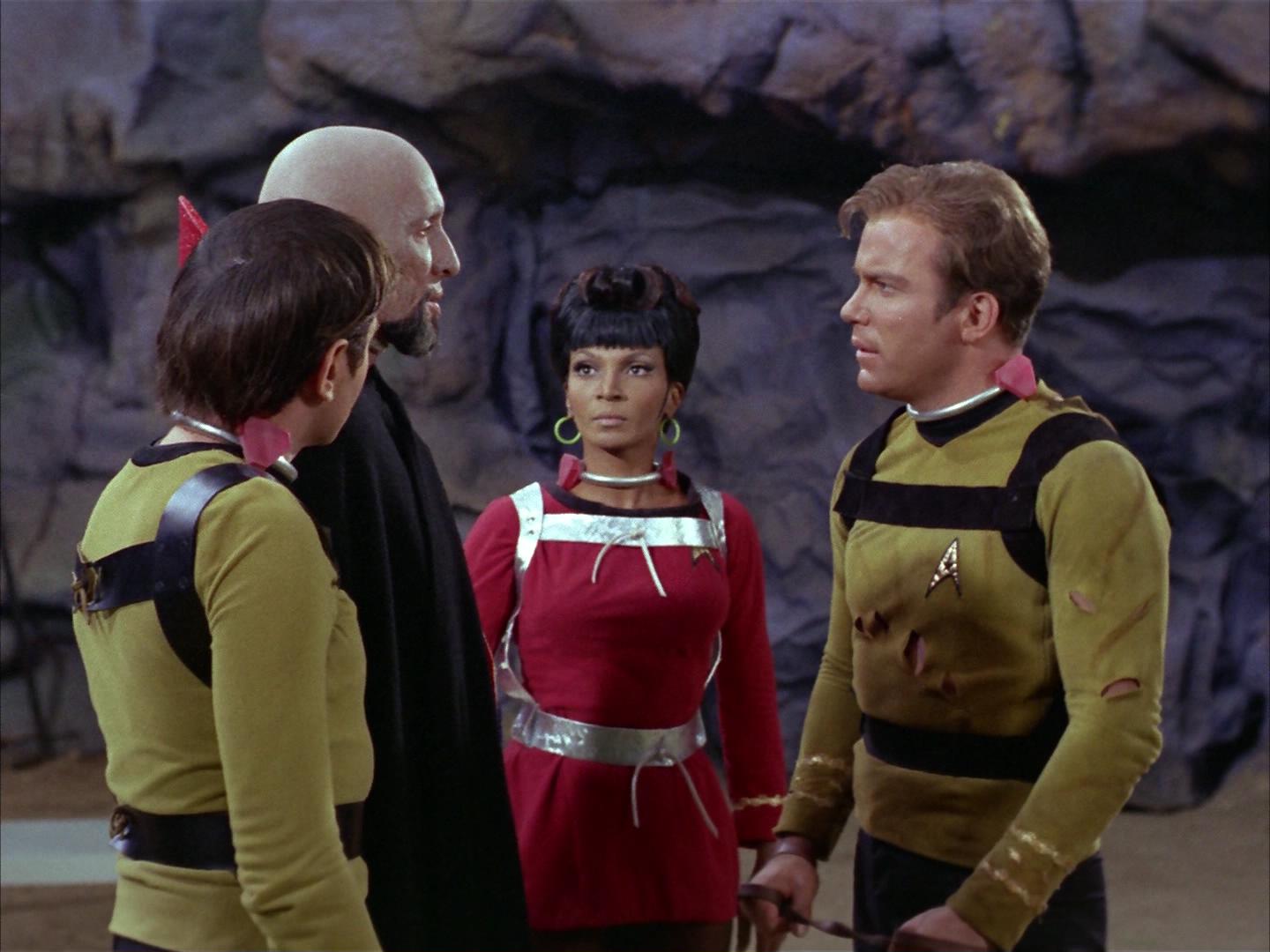 ariane179254_StarTrek_2x16_TheGamestersOfTriskelion_1626.jpg