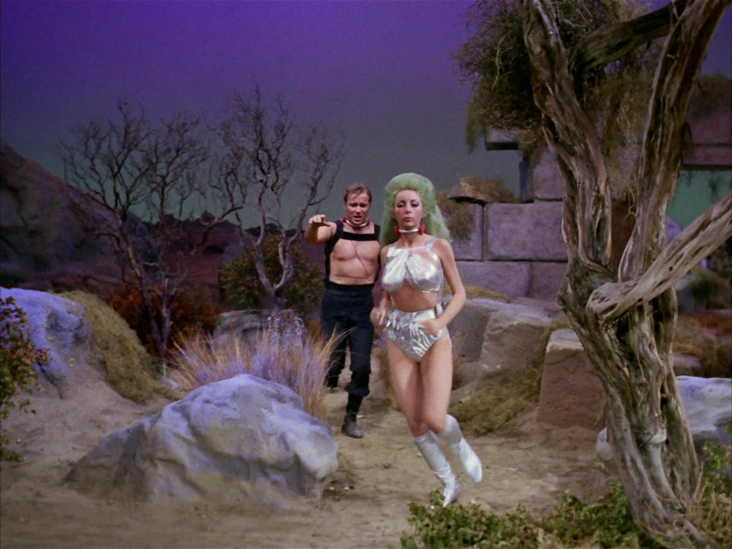 ariane179254_StarTrek_2x16_TheGamestersOfTriskelion_1679.jpg