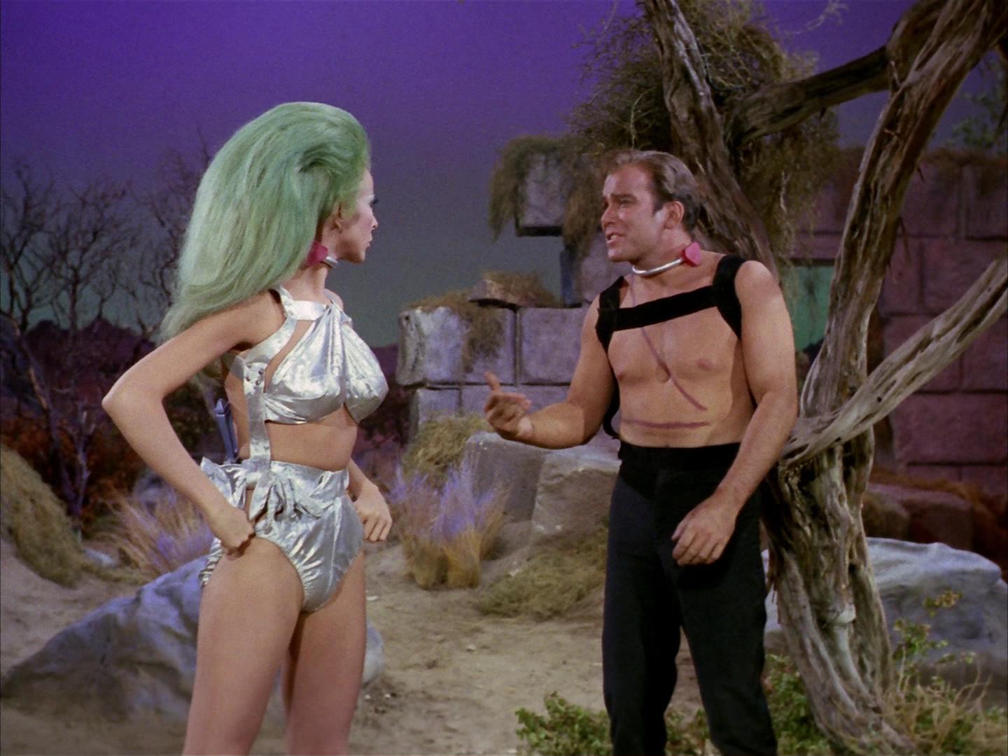 ariane179254_StarTrek_2x16_TheGamestersOfTriskelion_1686.jpg