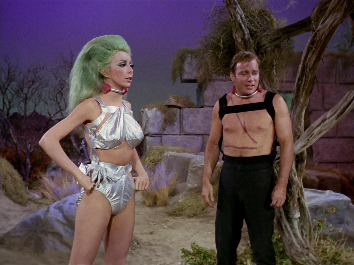 ariane179254_StarTrek_2x16_TheGamestersOfTriskelion_1689.jpg