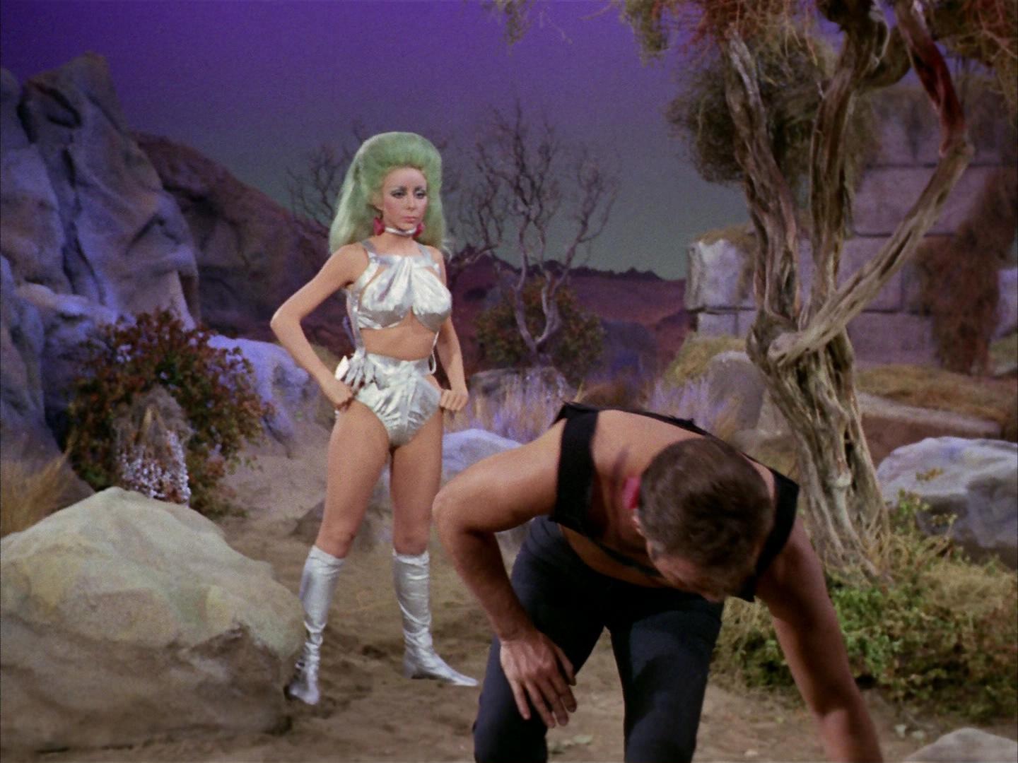 ariane179254_StarTrek_2x16_TheGamestersOfTriskelion_1699.jpg