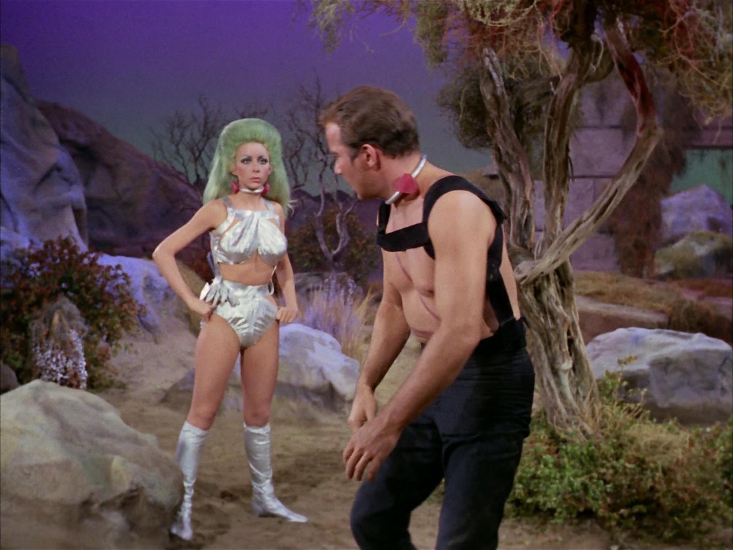 ariane179254_StarTrek_2x16_TheGamestersOfTriskelion_1727.jpg