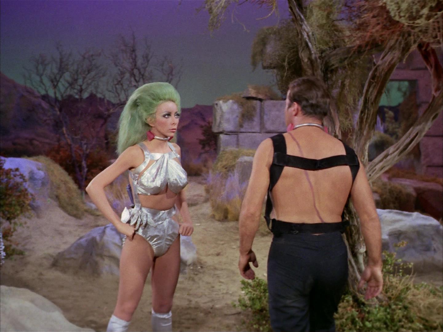 ariane179254_StarTrek_2x16_TheGamestersOfTriskelion_1729.jpg
