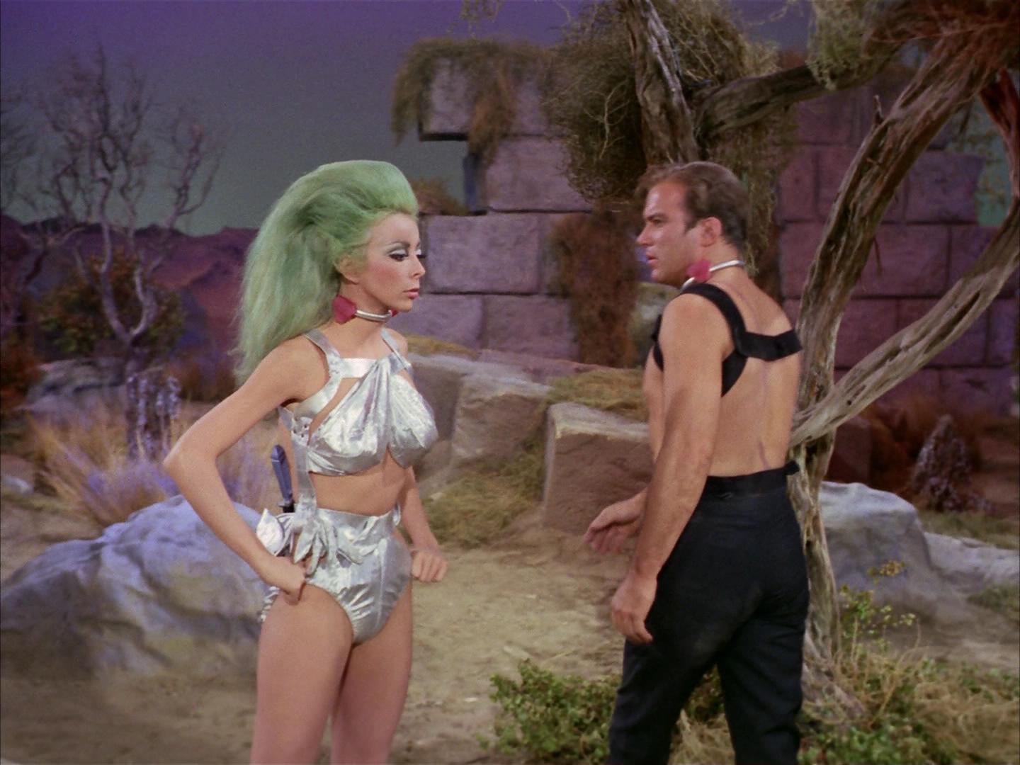 ariane179254_StarTrek_2x16_TheGamestersOfTriskelion_1730.jpg