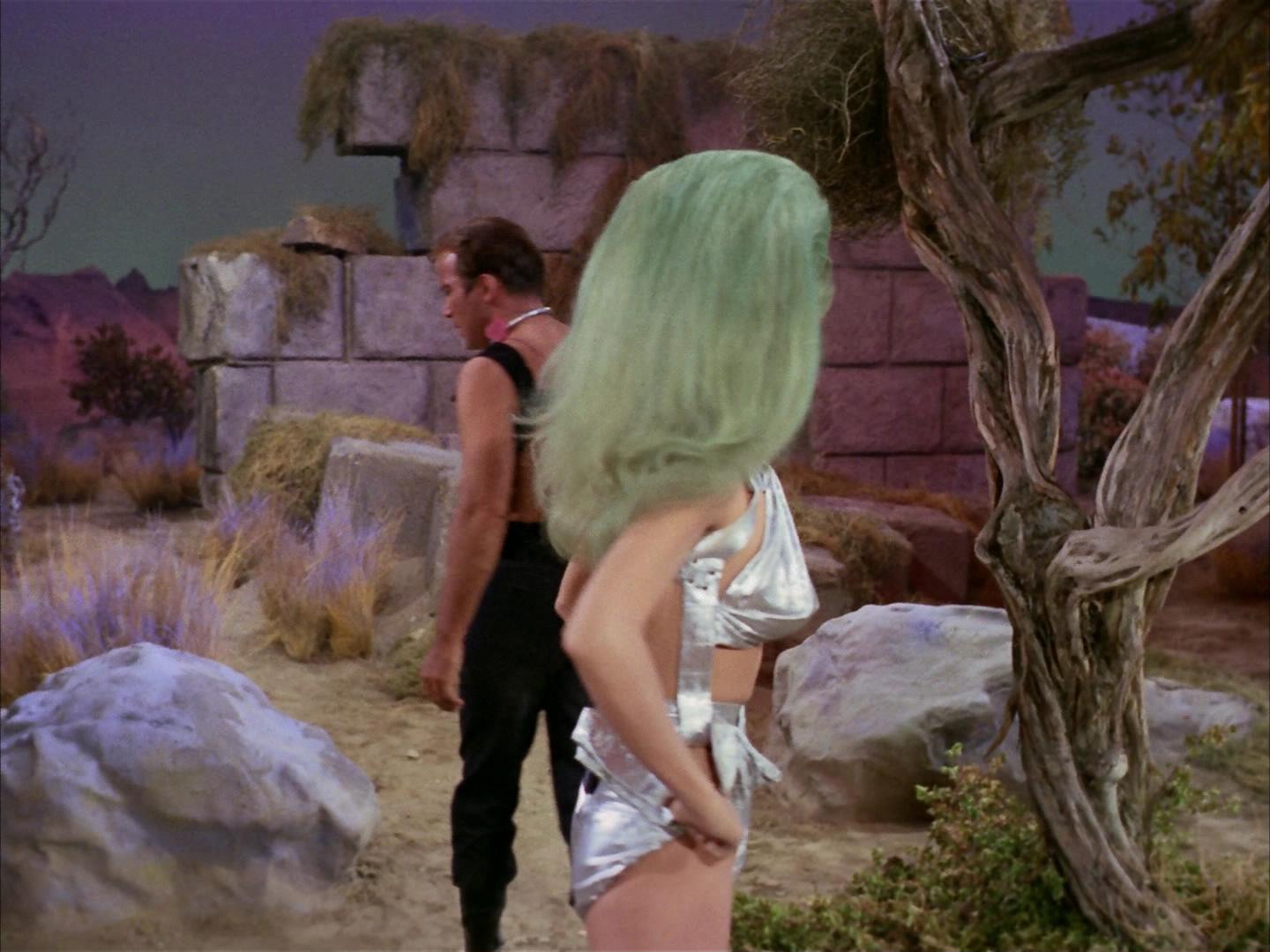 ariane179254_StarTrek_2x16_TheGamestersOfTriskelion_1732.jpg