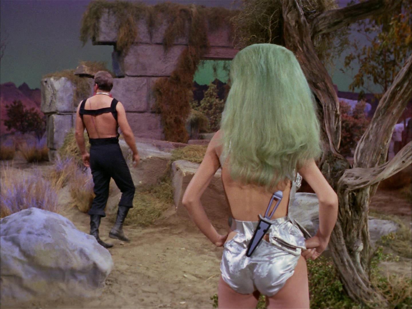 ariane179254_StarTrek_2x16_TheGamestersOfTriskelion_1739.jpg