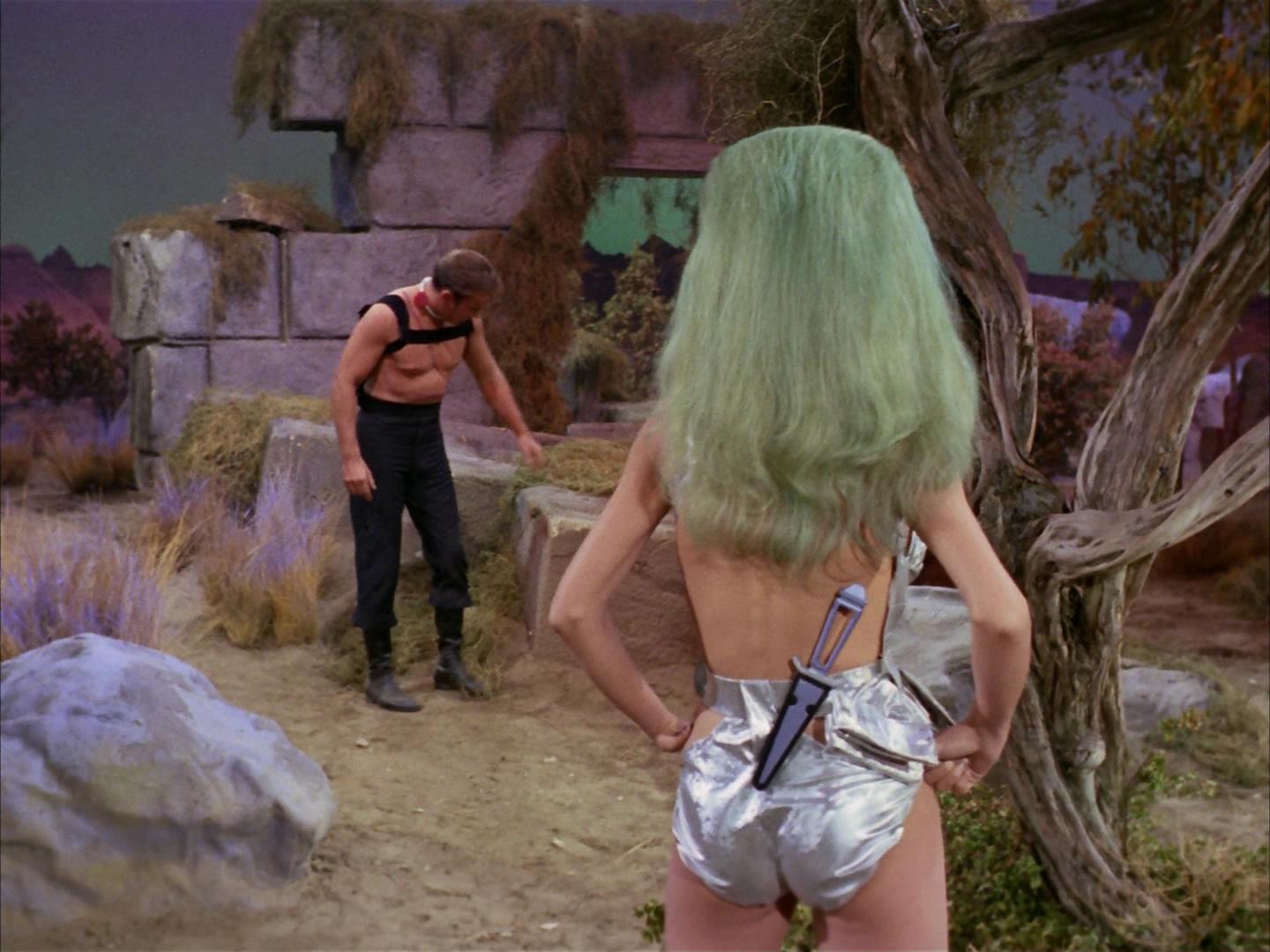 ariane179254_StarTrek_2x16_TheGamestersOfTriskelion_1745.jpg