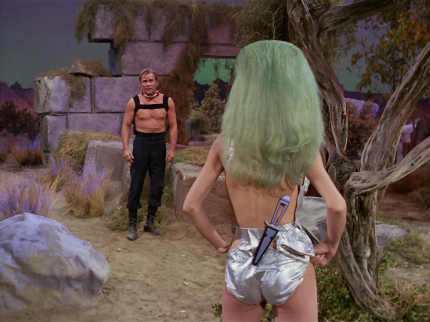 ariane179254_StarTrek_2x16_TheGamestersOfTriskelion_1749.jpg