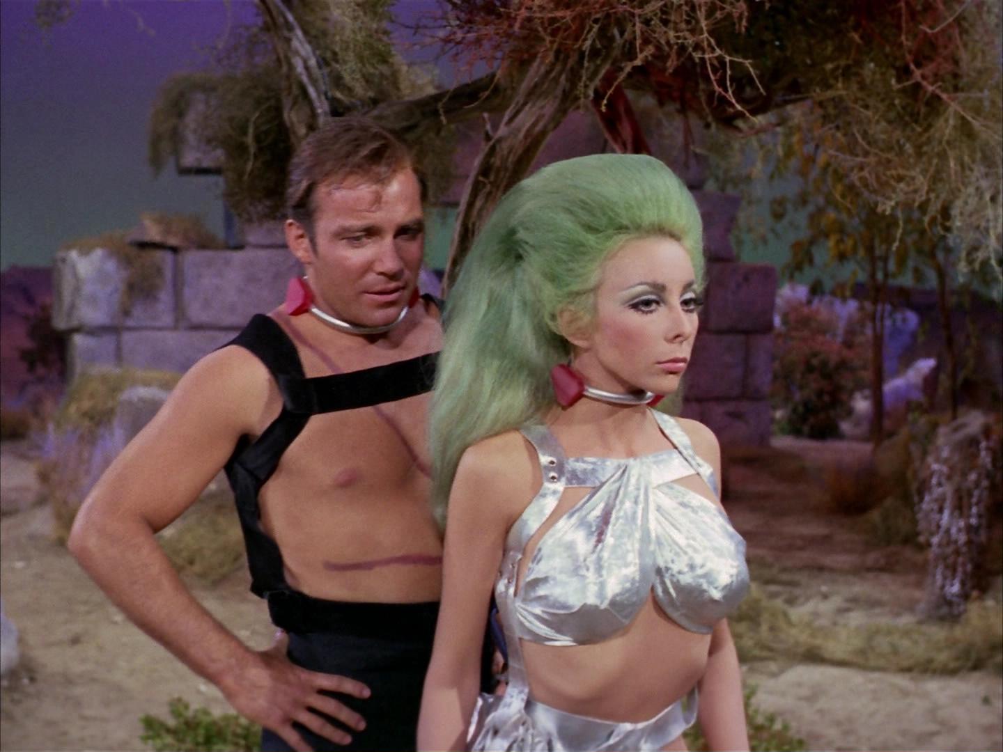 ariane179254_StarTrek_2x16_TheGamestersOfTriskelion_1781.jpg