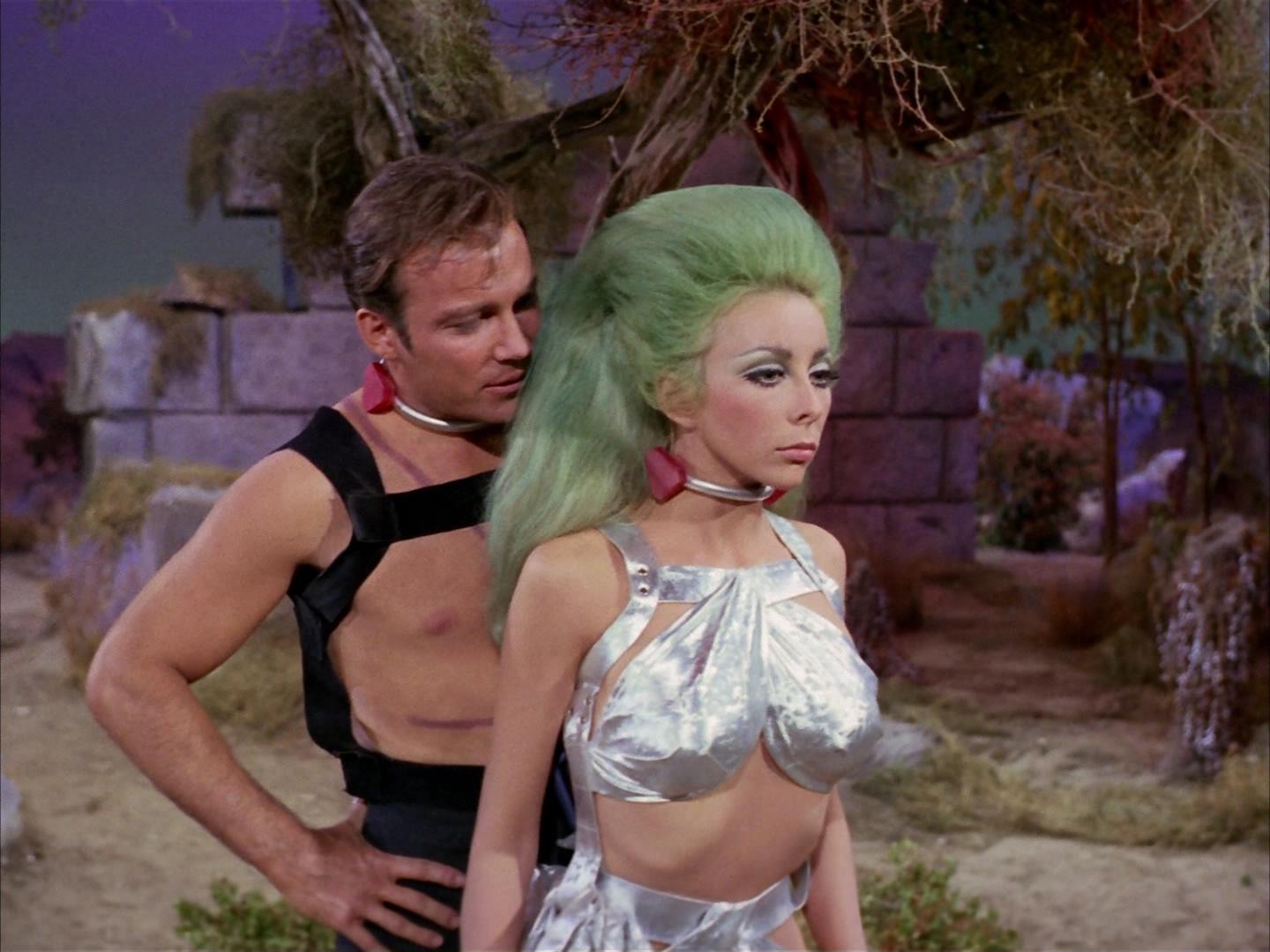 ariane179254_StarTrek_2x16_TheGamestersOfTriskelion_1782.jpg