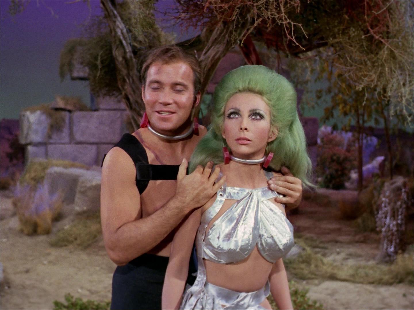 ariane179254_StarTrek_2x16_TheGamestersOfTriskelion_1822.jpg