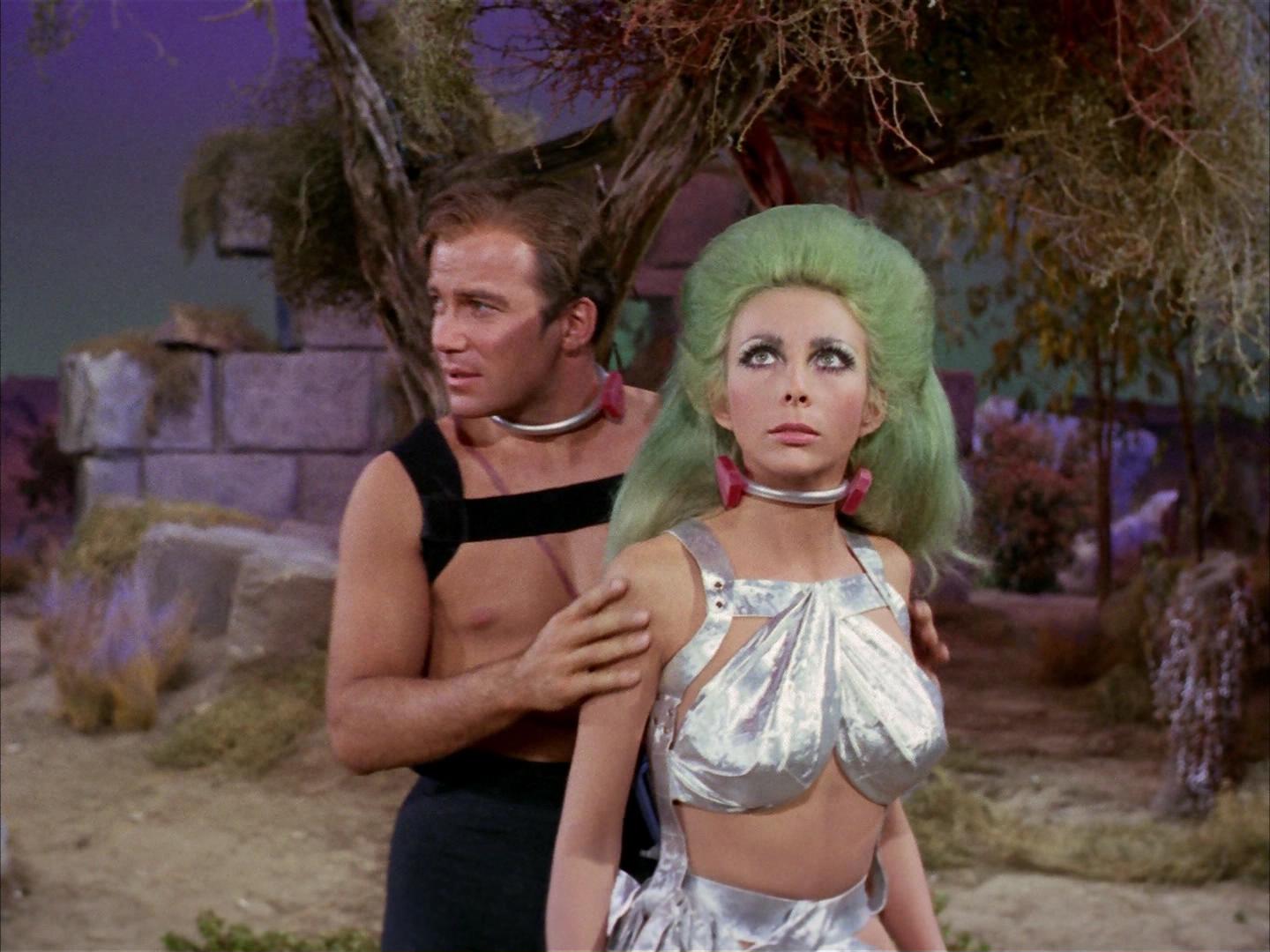ariane179254_StarTrek_2x16_TheGamestersOfTriskelion_1829.jpg