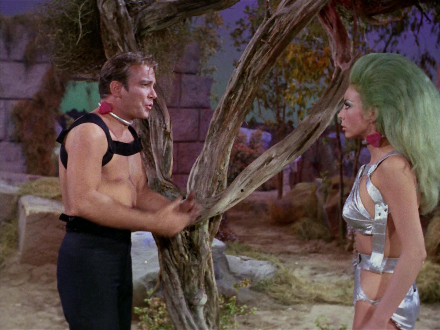ariane179254_StarTrek_2x16_TheGamestersOfTriskelion_1844.jpg