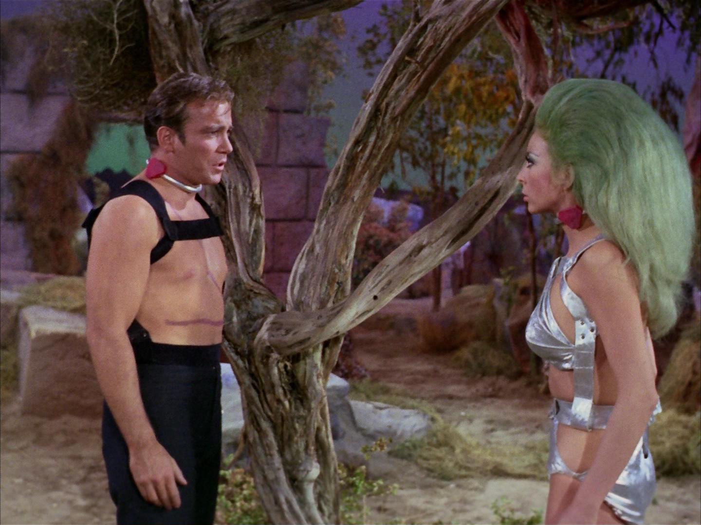 ariane179254_StarTrek_2x16_TheGamestersOfTriskelion_1846.jpg