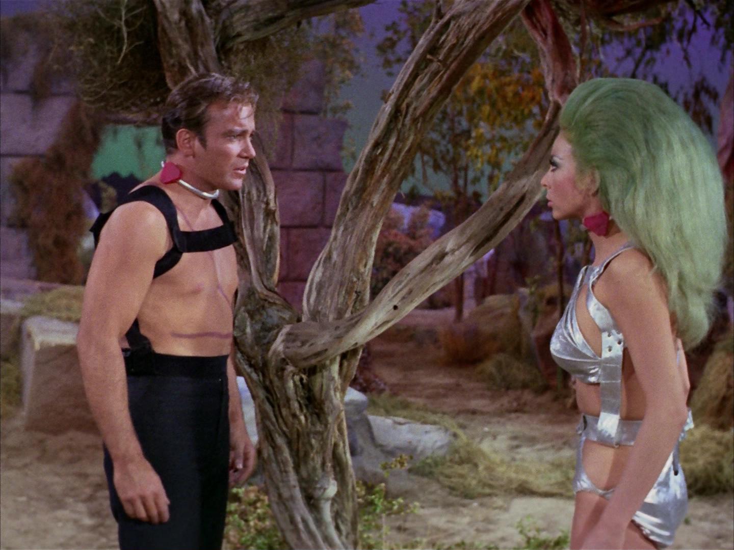 ariane179254_StarTrek_2x16_TheGamestersOfTriskelion_1847.jpg
