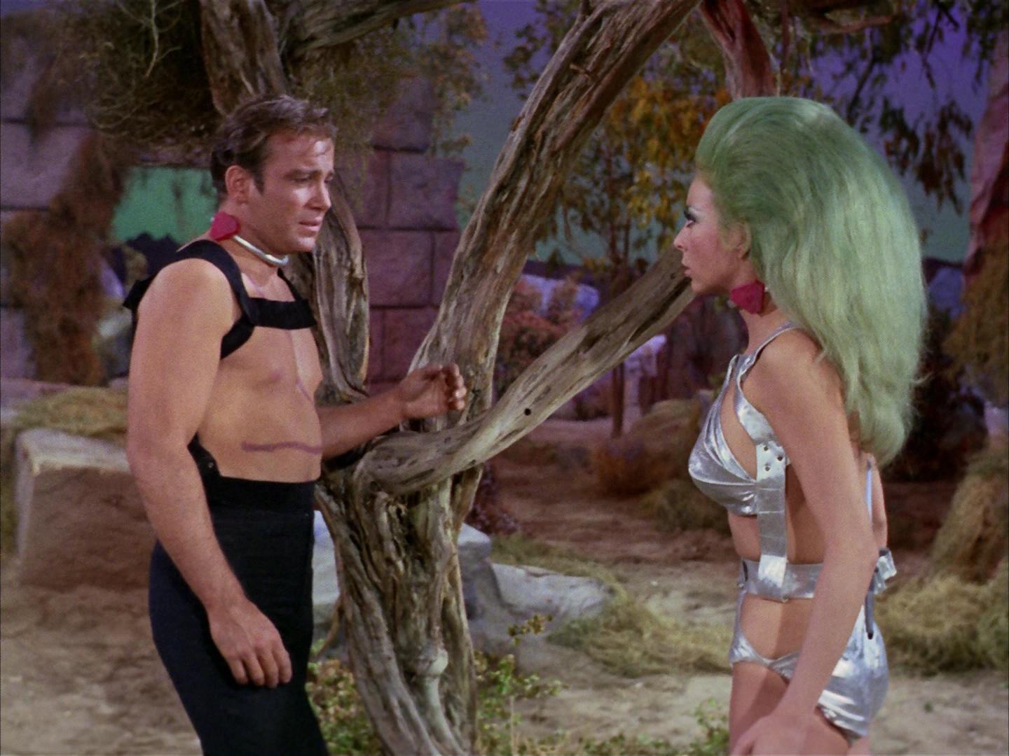 ariane179254_StarTrek_2x16_TheGamestersOfTriskelion_1854.jpg