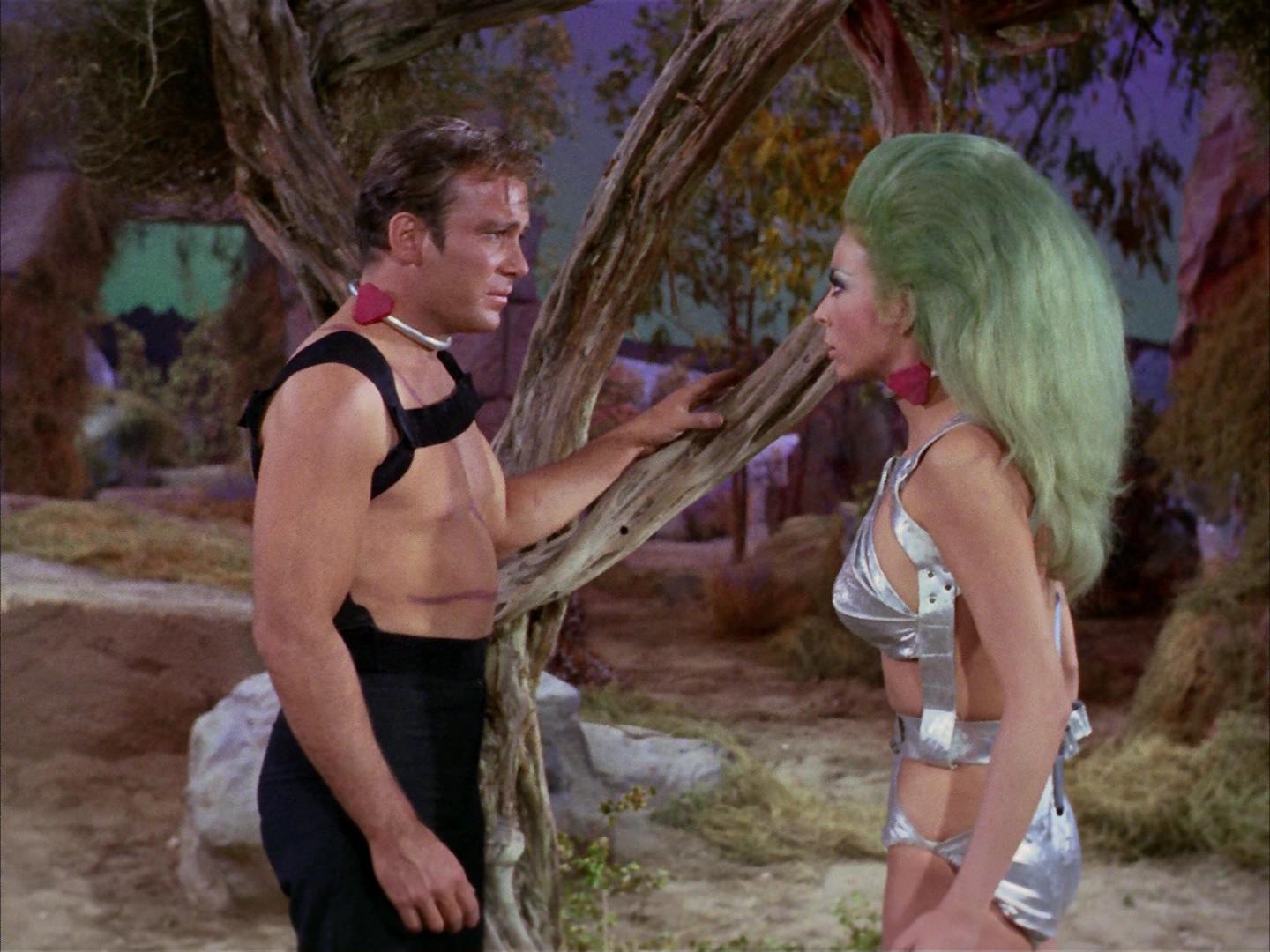 ariane179254_StarTrek_2x16_TheGamestersOfTriskelion_1855.jpg