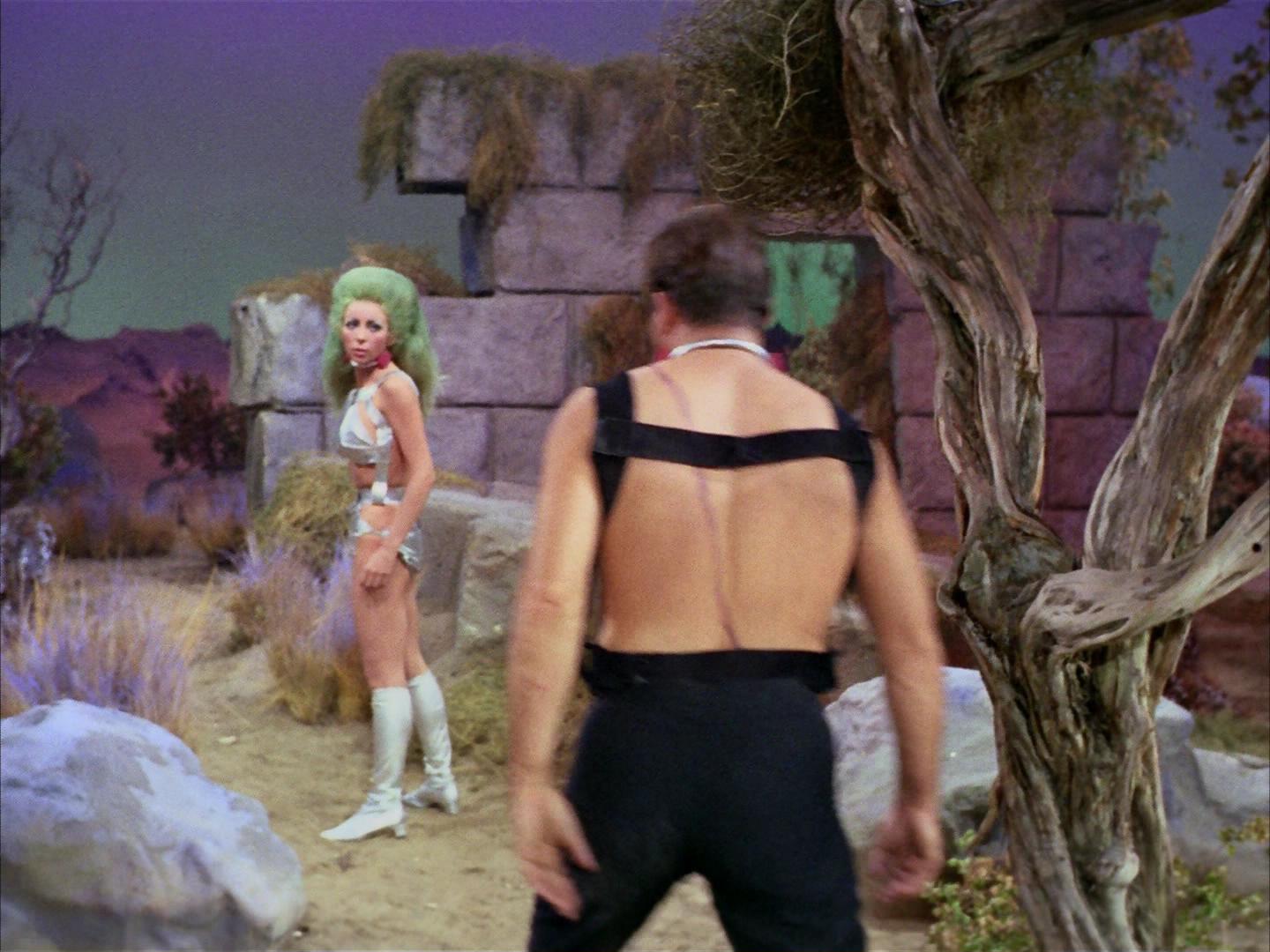 ariane179254_StarTrek_2x16_TheGamestersOfTriskelion_1911.jpg
